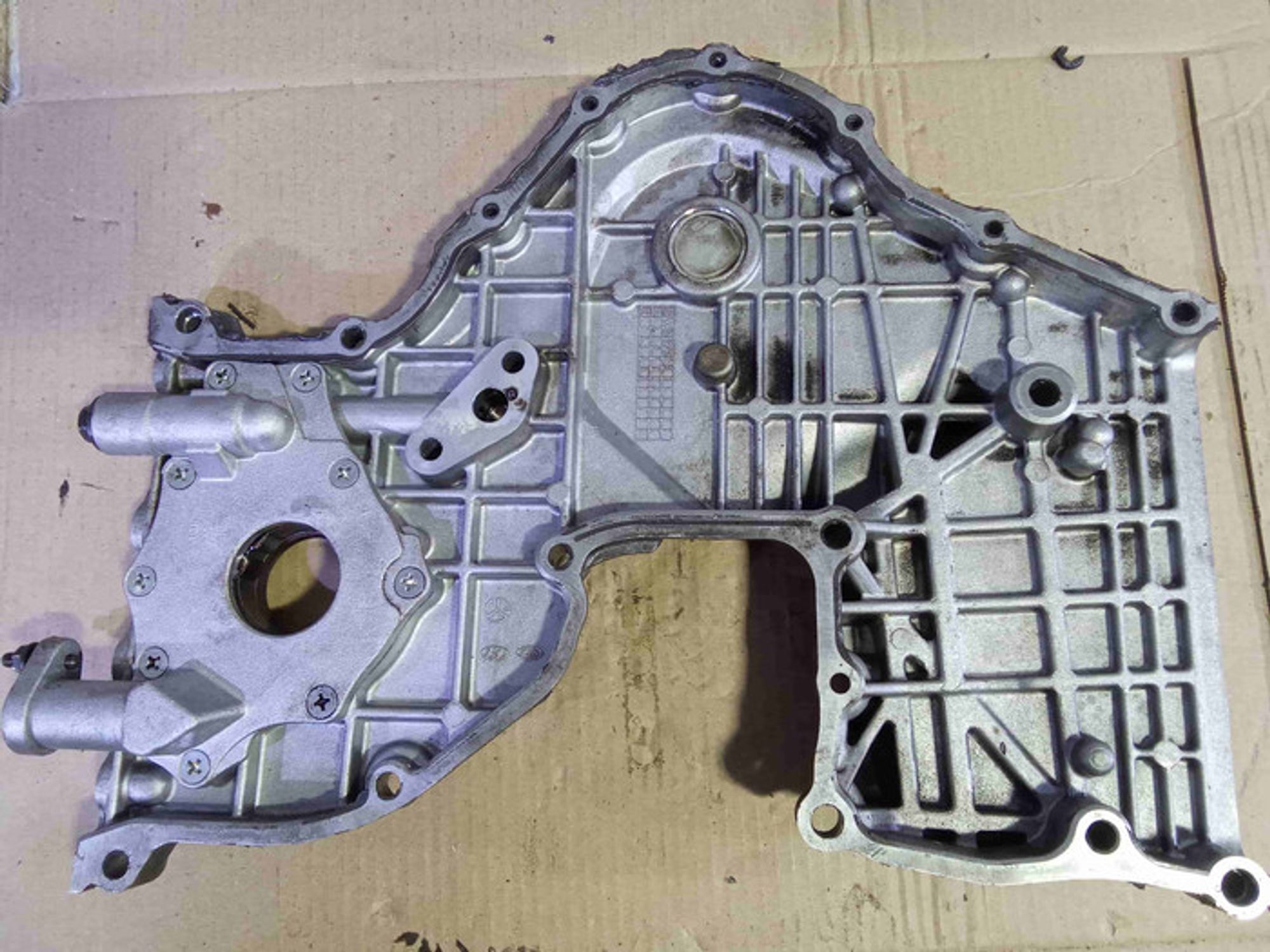 https://gcs.partsauto.market/rn-stockpro.appspot.com/thmbs/78ee0fb3787e2dce013ed29fc8a1120c/c18dbcceab96512c5b05a25ae1964a57/fc8de246b195f97617630a54fa200435.jpg