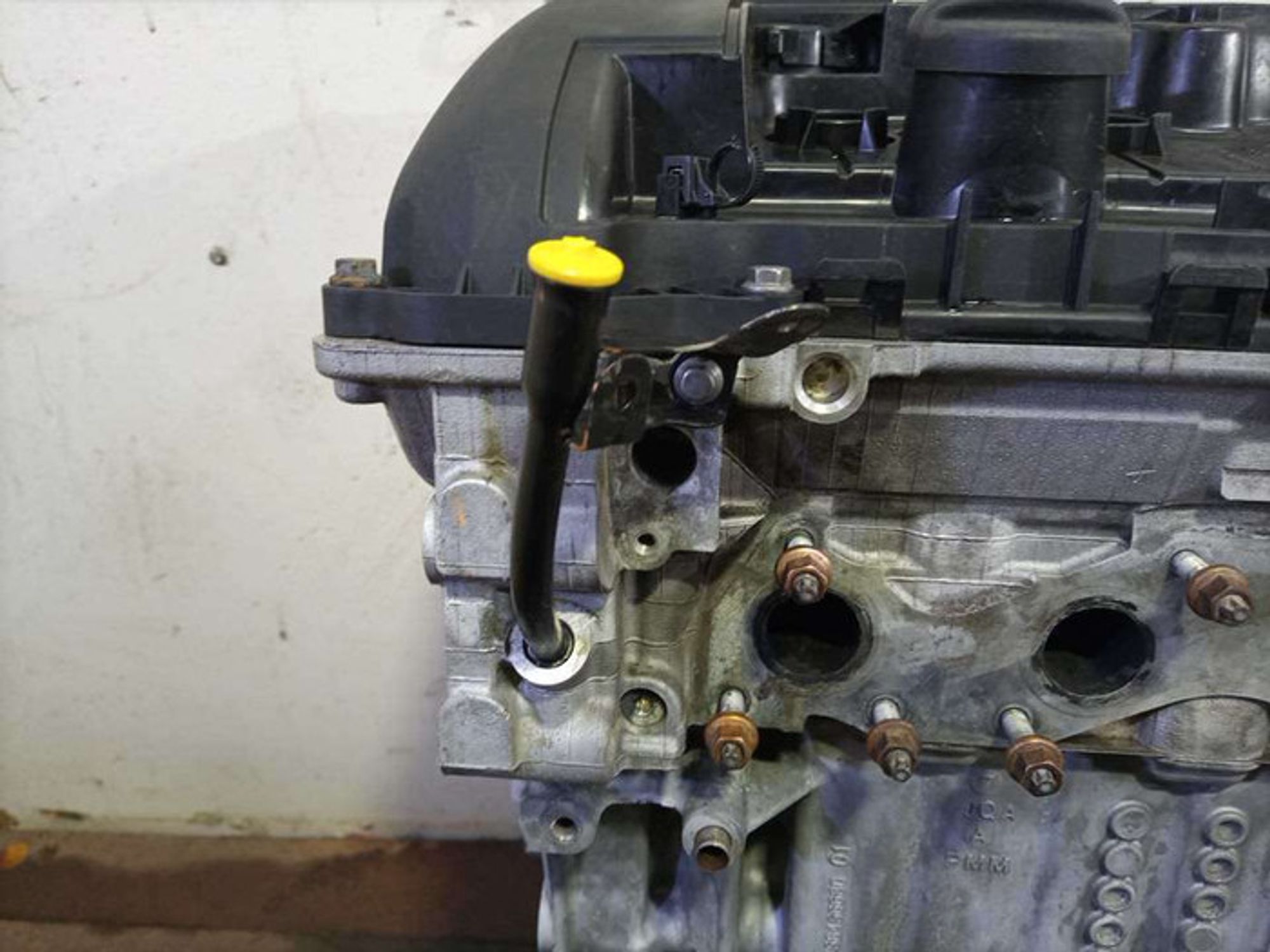 https://gcs.partsauto.market/rn-stockpro.appspot.com/thmbs/78ee0fb3787e2dce013ed29fc8a1120c/c3cf62fd4176063d94651920683807c4/820d41acf19e3e42325ce7e1cab6e49b.jpg