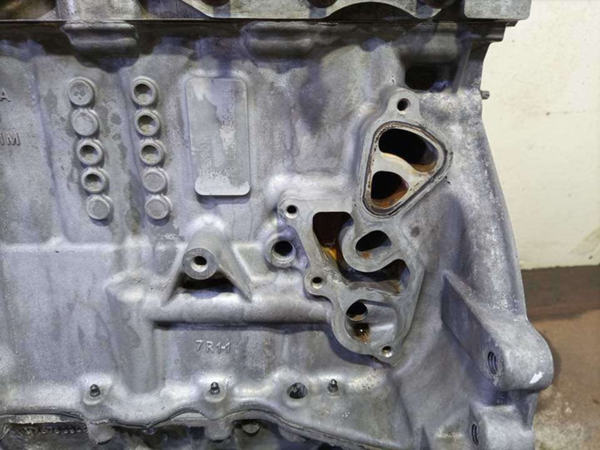 https://gcs.partsauto.market/rn-stockpro.appspot.com/thmbs/78ee0fb3787e2dce013ed29fc8a1120c/c3cf62fd4176063d94651920683807c4/b8a54ae798e8ae3ed124cd9a19764768.jpg