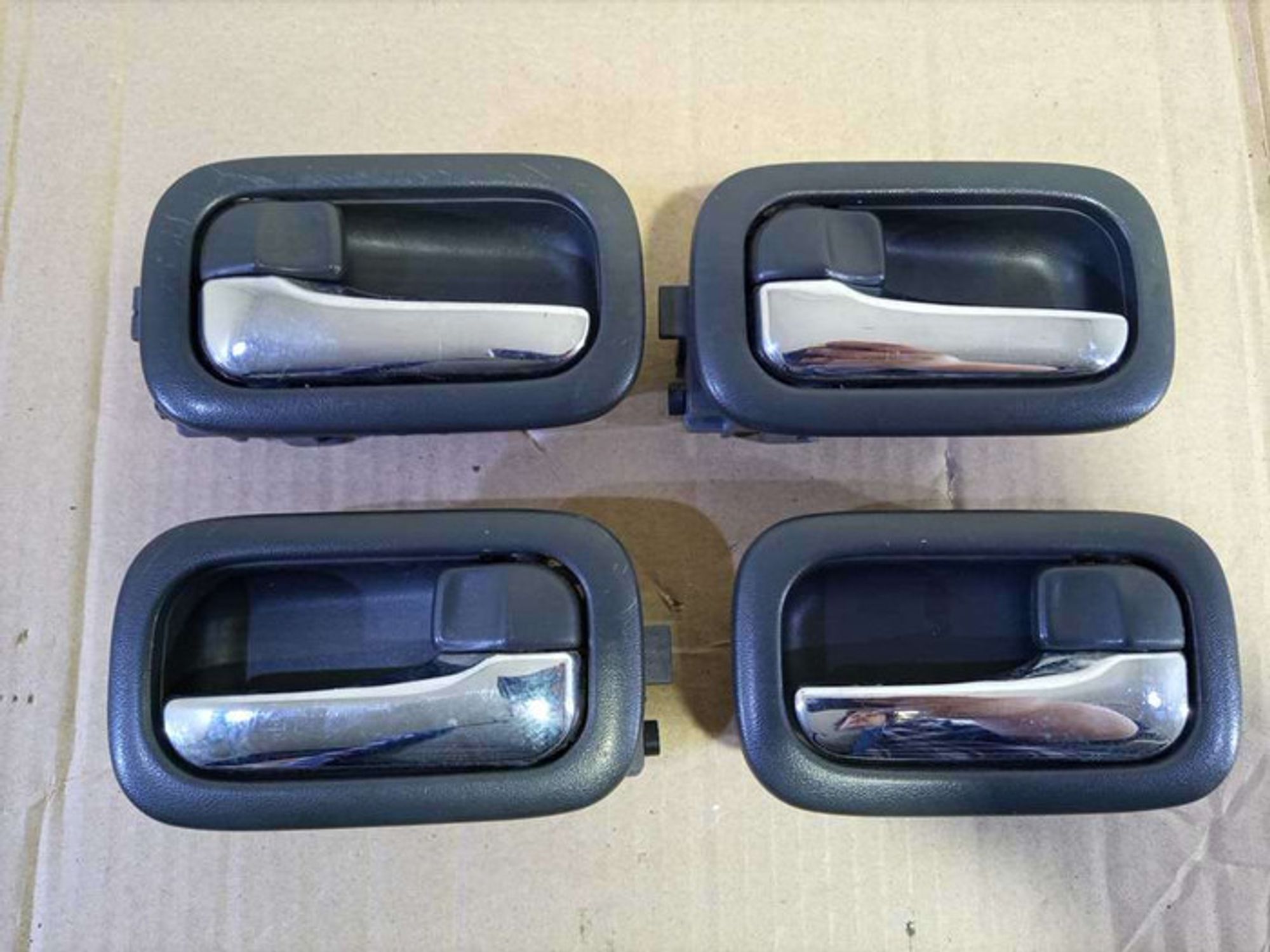 https://gcs.partsauto.market/rn-stockpro.appspot.com/thmbs/78ee0fb3787e2dce013ed29fc8a1120c/c4c149856d77d2009c61cebc10206872/5712fde842a468d4d6dfd6ad1ee6e19d.jpg