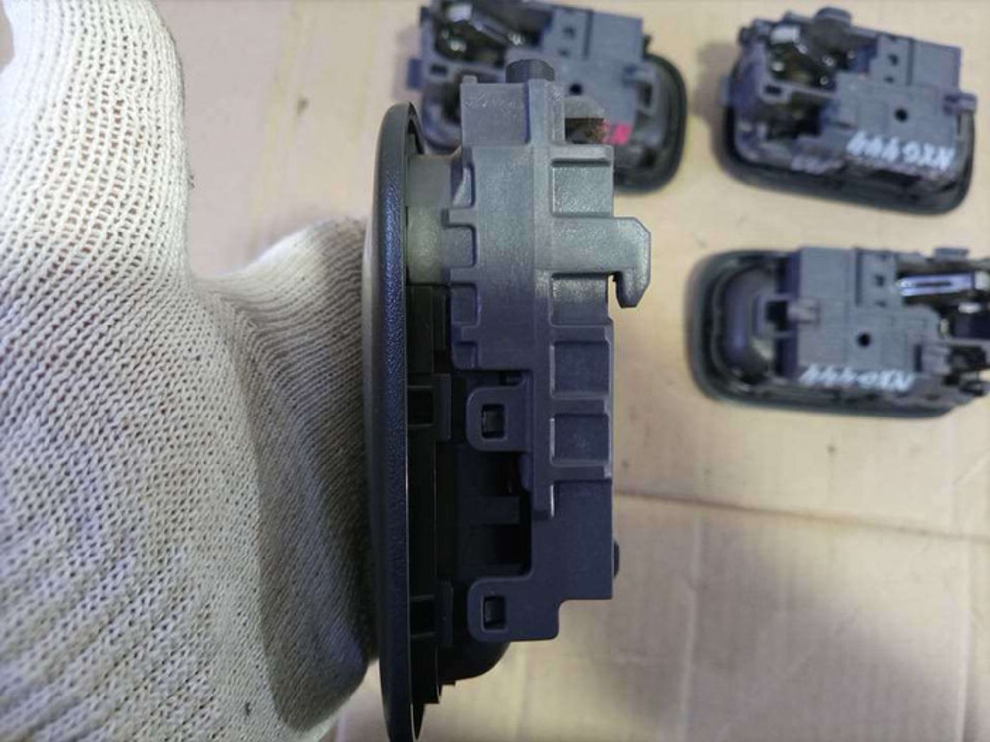 https://gcs.partsauto.market/rn-stockpro.appspot.com/thmbs/78ee0fb3787e2dce013ed29fc8a1120c/c4c149856d77d2009c61cebc10206872/70dae9b9888c353da8381926f3121b9a.jpg