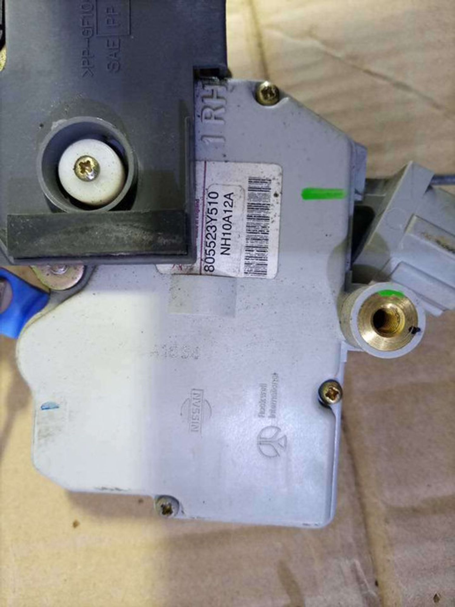 https://gcs.partsauto.market/rn-stockpro.appspot.com/thmbs/78ee0fb3787e2dce013ed29fc8a1120c/d483ba18ceeb1ba924696803a3aa488b/23d51c4b4d8b7f8dc67f22631efe141c.jpg