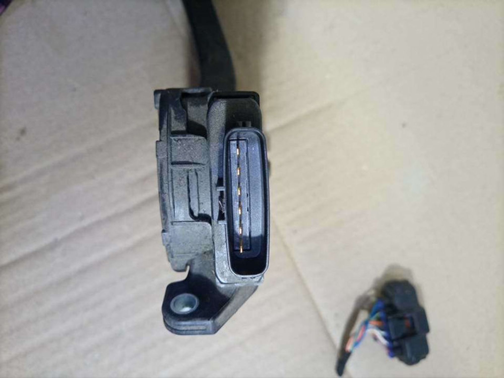 https://gcs.partsauto.market/rn-stockpro.appspot.com/thmbs/78ee0fb3787e2dce013ed29fc8a1120c/e19dbf60802369809e43b7b871652e95/64dedc82e6314b5b7a66dc4423b31287.jpg