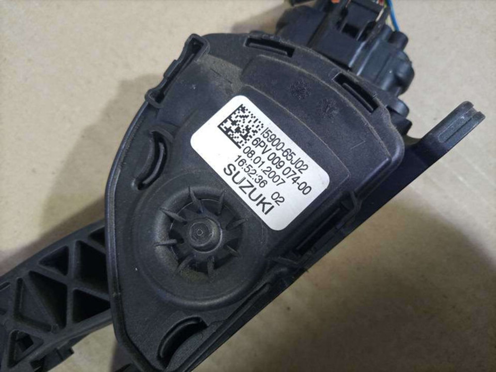 https://gcs.partsauto.market/rn-stockpro.appspot.com/thmbs/78ee0fb3787e2dce013ed29fc8a1120c/e19dbf60802369809e43b7b871652e95/ce5f22687e1ea22e5ec47d5c04299068.jpg