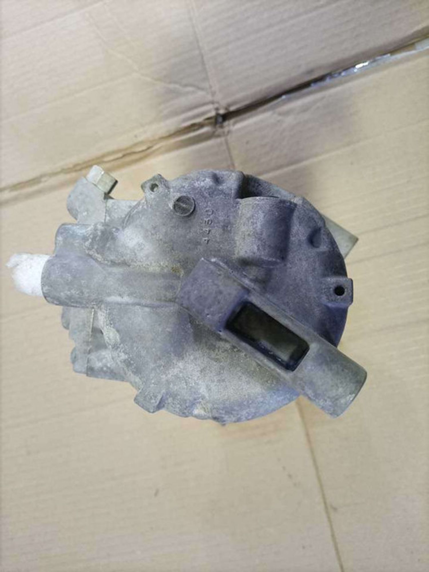 https://gcs.partsauto.market/rn-stockpro.appspot.com/thmbs/78ee0fb3787e2dce013ed29fc8a1120c/e324544d2c59629bb103063a70f1d24b/850511854f7c54533b080eec65eb2fc6.jpg