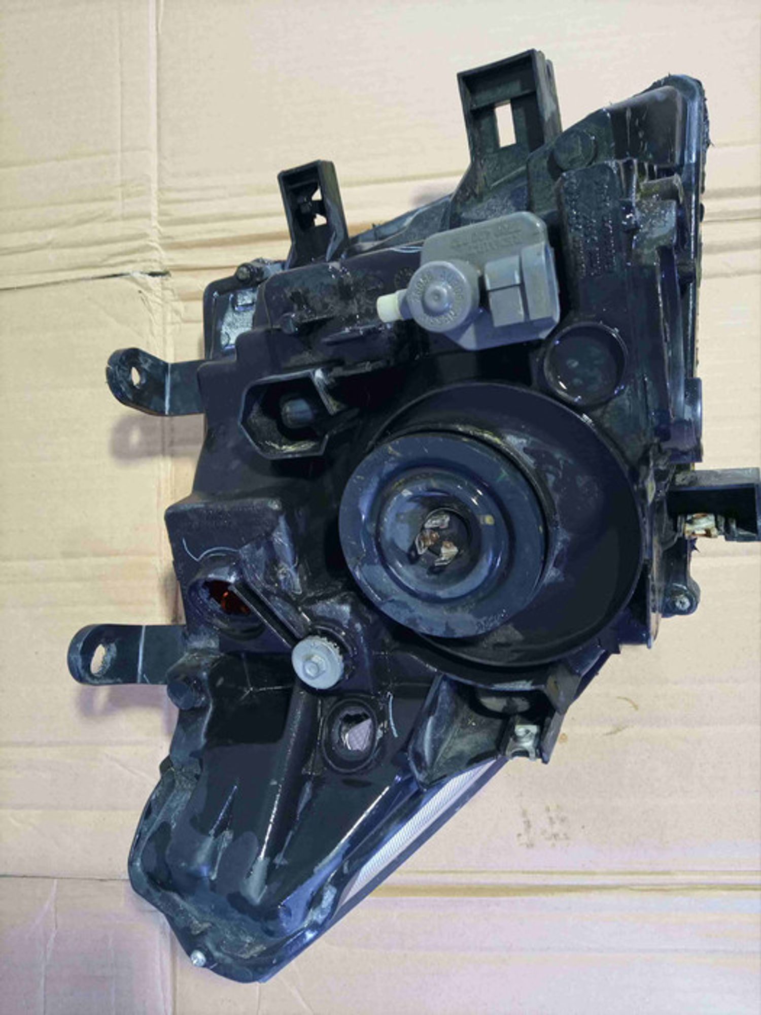 https://gcs.partsauto.market/rn-stockpro.appspot.com/thmbs/78ee0fb3787e2dce013ed29fc8a1120c/e79ceb4bc0948c1df6c637ecfb68978c/92c5bba32a0f5eb52c157e55d4803849.jpg
