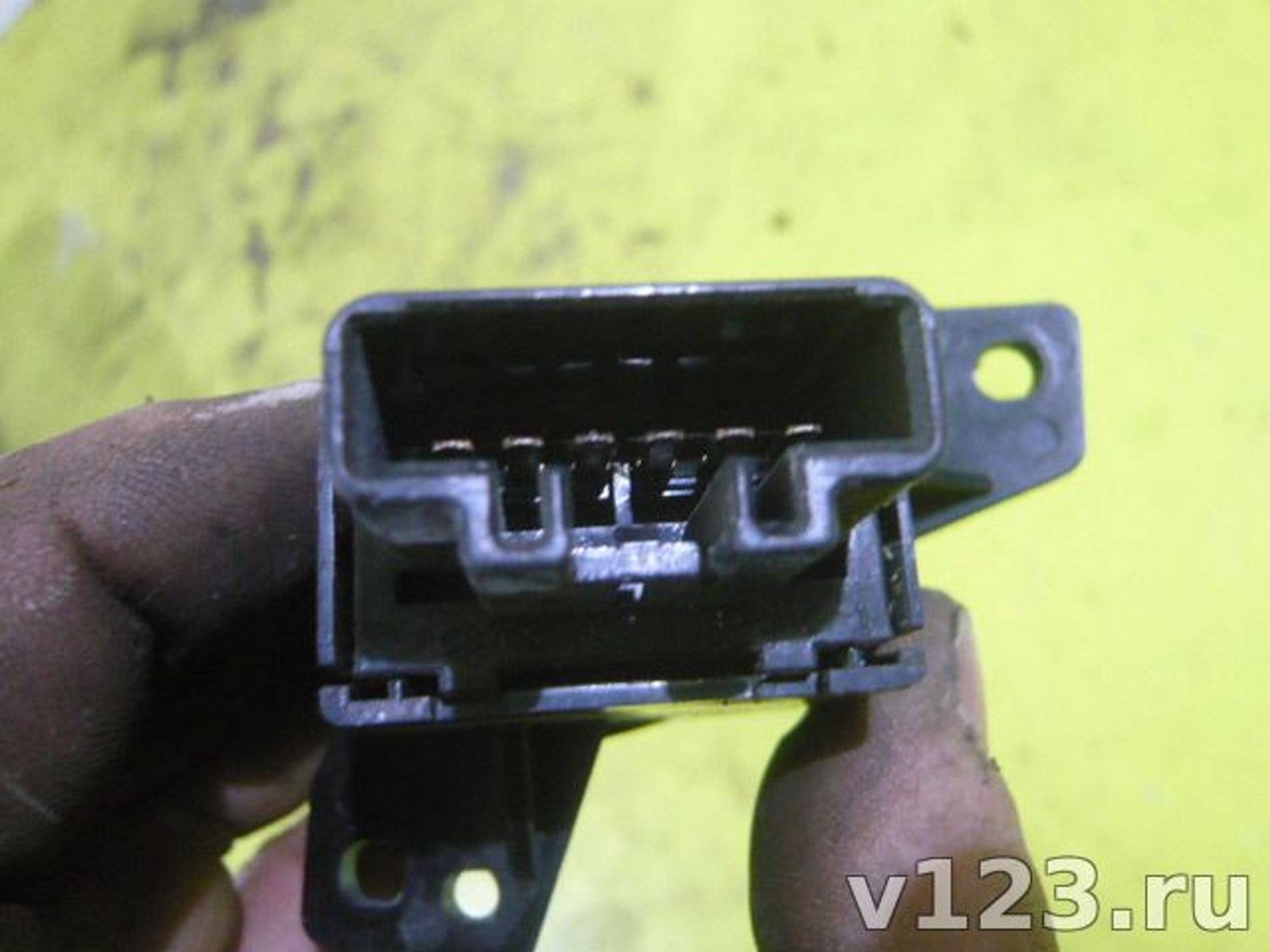 https://gcs.partsauto.market/rn-stockpro.appspot.com/thmbs/78ee0fb3787e2dce013ed29fc8a1120c/eb8a2f9926a044fb168691a83237cdc0/787a5415bc565ef80bd092c92c01d732.jpg