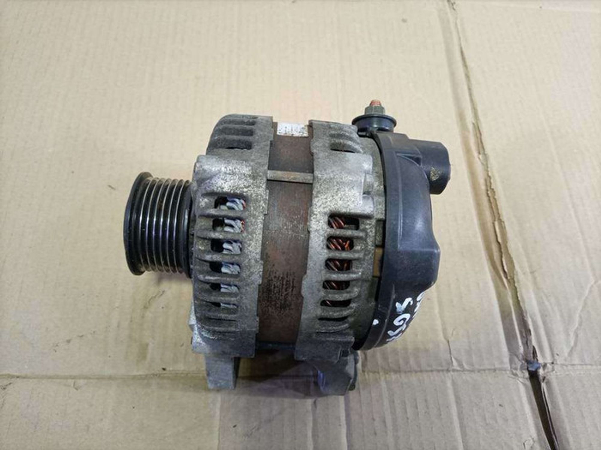 https://gcs.partsauto.market/rn-stockpro.appspot.com/thmbs/78ee0fb3787e2dce013ed29fc8a1120c/ef2524397be7b641f07d5eebe49a6de3/3b22befad29fa48cf81a08ec273ca4c9.jpg