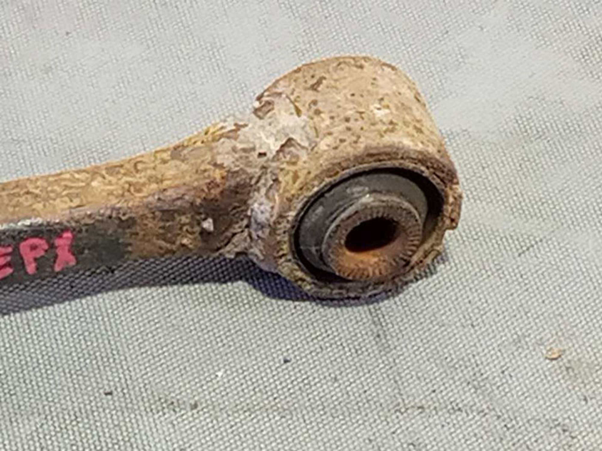 https://gcs.partsauto.market/rn-stockpro.appspot.com/thmbs/78ee0fb3787e2dce013ed29fc8a1120c/f2ae57543e87ff067040bb7d20746da6/a86f0f01d0fbd542012b58fc0ee84ed2.jpg