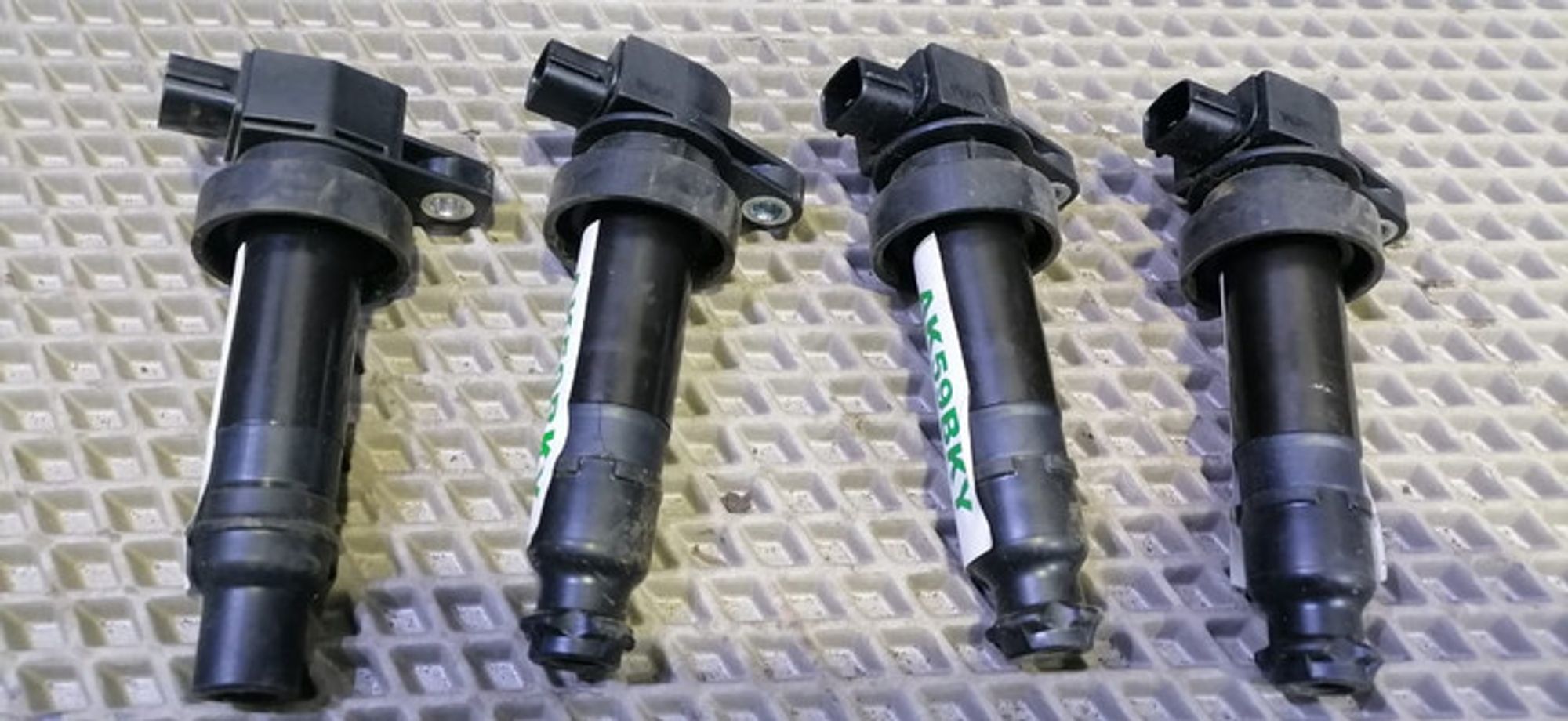 https://gcs.partsauto.market/rn-stockpro.appspot.com/thmbs/78ee0fb3787e2dce013ed29fc8a1120c/ff12ba850b0a7e37e73b9bc0c991e864/effce82d1a7dc619b5a2b7b5adca8c87.jpg