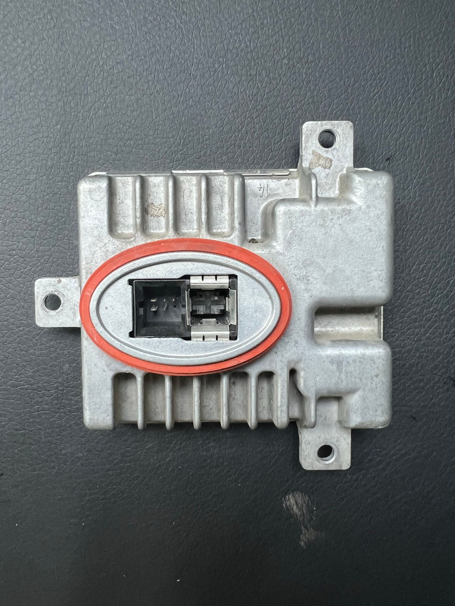 https://gcs.partsauto.market/rn-stockpro.appspot.com/thmbs/82798d1dea2c19ada63d093c70529e74/parts/4d1c0ca9-900e-5510-bc1e-8619c183f83a_e56a6ab513871b194214a002647e73a4.jpg