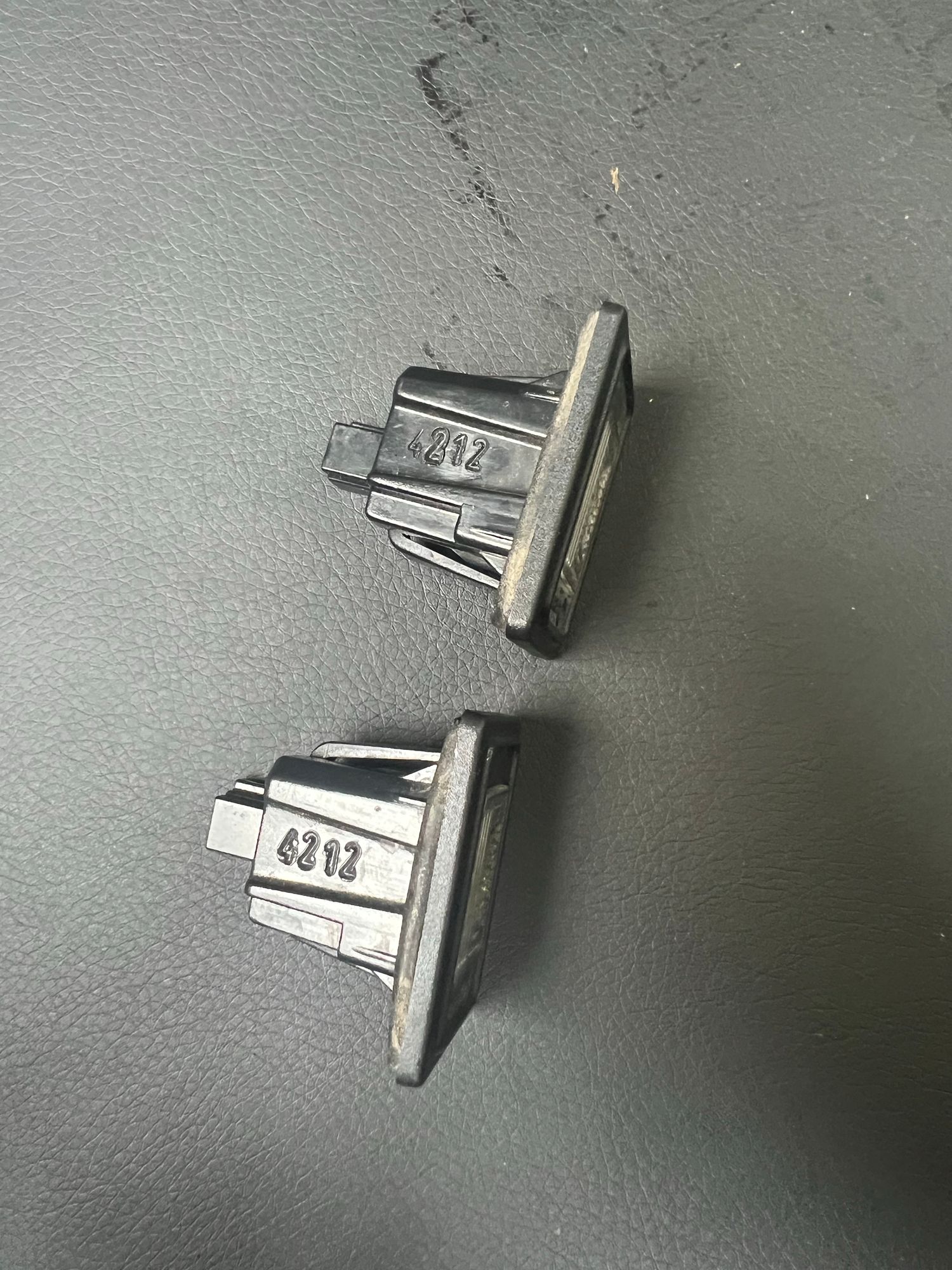 https://gcs.partsauto.market/rn-stockpro.appspot.com/thmbs/82798d1dea2c19ada63d093c70529e74/parts/9df799f7-20d0-5ad7-a3ba-67c9589d365d_2db306bef44d0dfc47175d052254071a.jpg