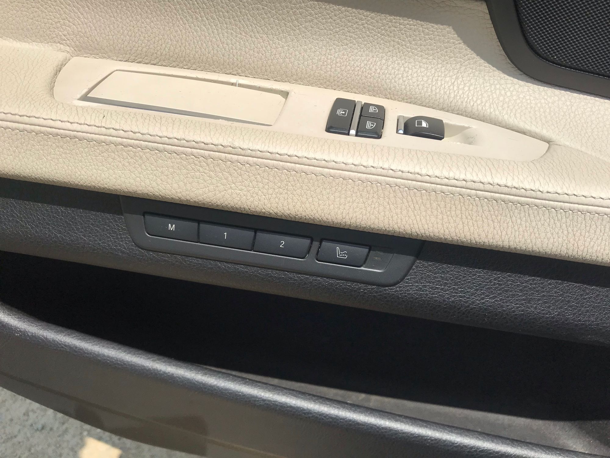 https://gcs.partsauto.market/rn-stockpro.appspot.com/thmbs/82798d1dea2c19ada63d093c70529e74/parts/c5777a4f-a2ea-54e9-9094-43effb31e3c3_d74103b6288849abb66aca4dde70126a.jpg