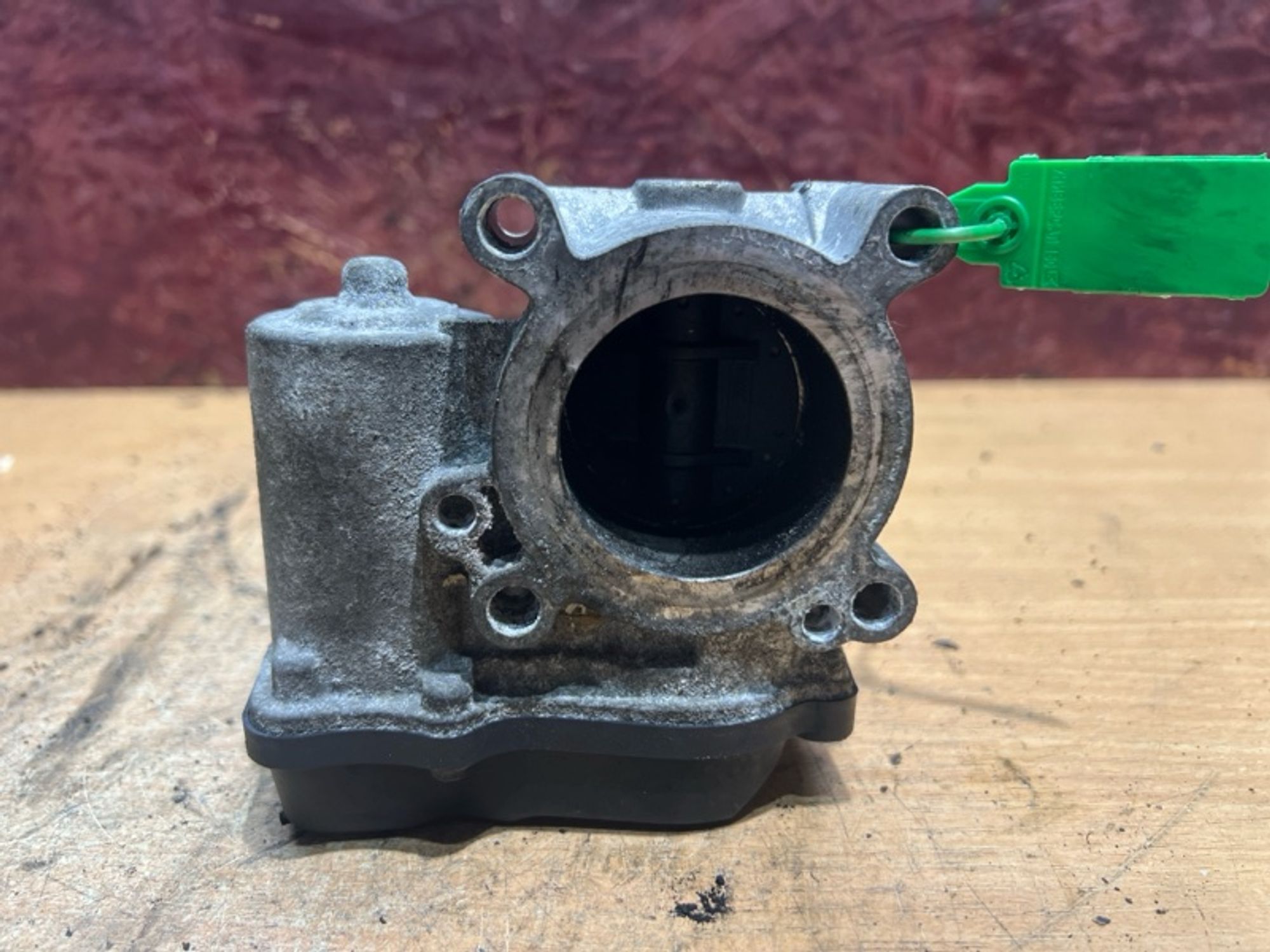 https://gcs.partsauto.market/rn-stockpro.appspot.com/thmbs/84e14ca707935ccb1ed00cae054931e6/1d49ab69ba1612ea4366e5b79ce86298/8d03602c13602c82f08208d579346b3e.jpg