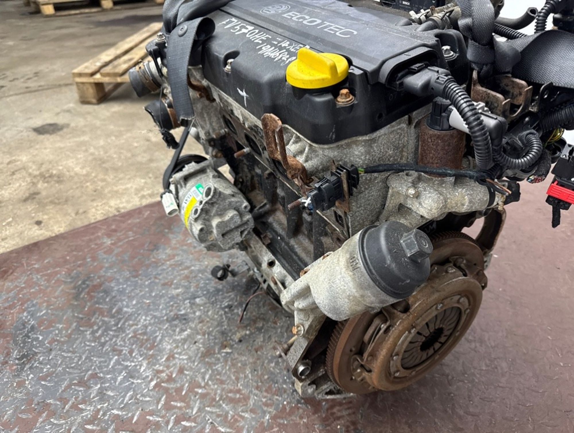 https://gcs.partsauto.market/rn-stockpro.appspot.com/thmbs/84e14ca707935ccb1ed00cae054931e6/219c3e2227209424203b9445708dd240/728fa9d2c5b77173c7a743d54773ef9a.jpg