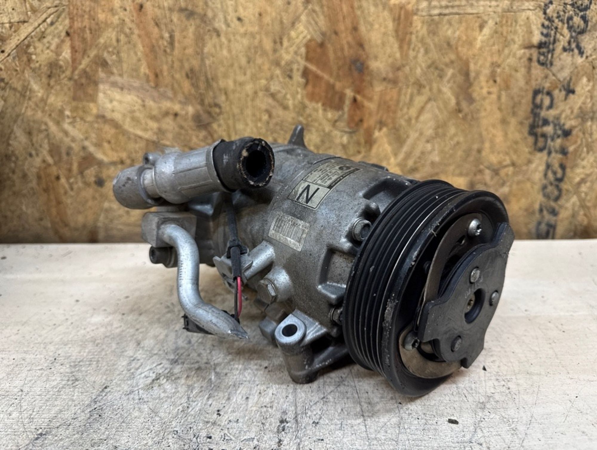 https://gcs.partsauto.market/rn-stockpro.appspot.com/thmbs/84e14ca707935ccb1ed00cae054931e6/460bf5b3f39bc4e1653e11ef093e52ee/525c004201930e8a3bf9f6e0ecc088b4.jpg