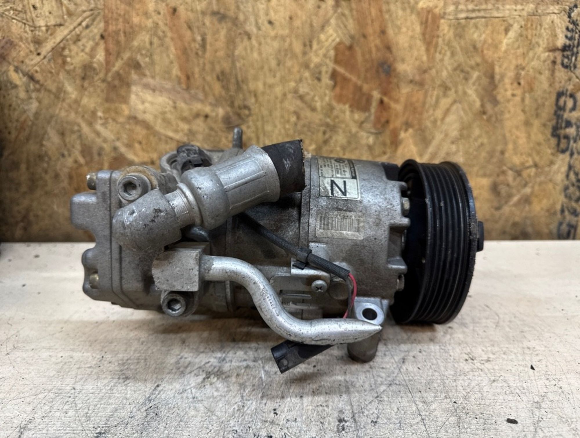 https://gcs.partsauto.market/rn-stockpro.appspot.com/thmbs/84e14ca707935ccb1ed00cae054931e6/460bf5b3f39bc4e1653e11ef093e52ee/d95b3da8a5a8be718aa2d6bc14a01f58.jpg