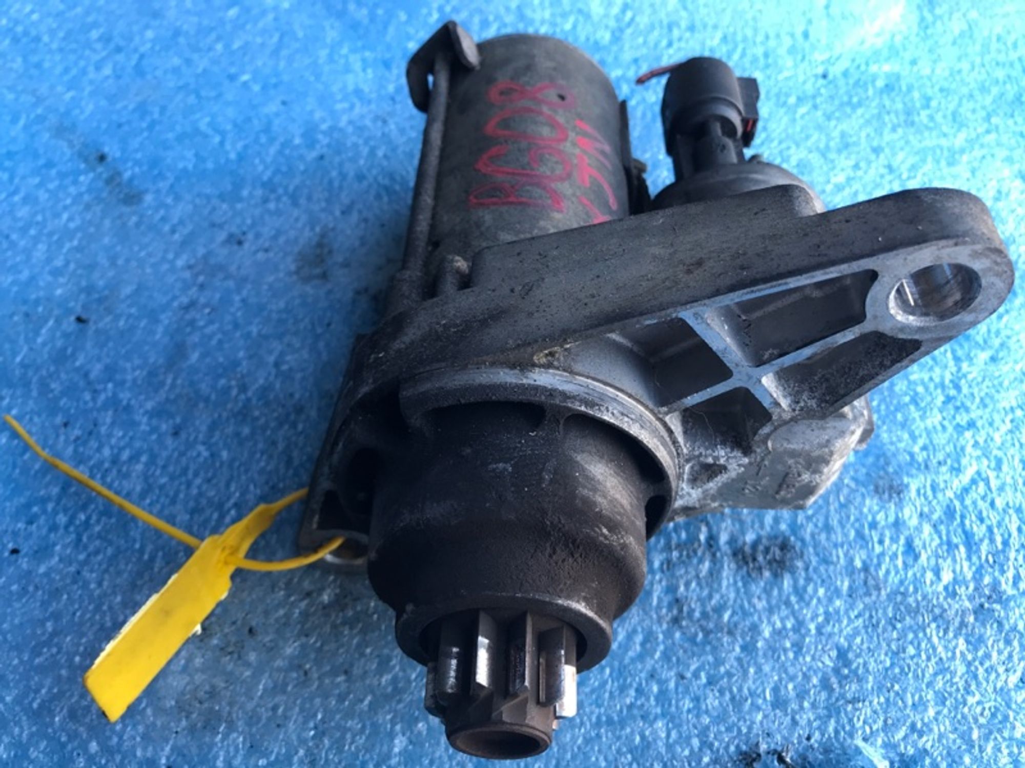 https://gcs.partsauto.market/rn-stockpro.appspot.com/thmbs/84e14ca707935ccb1ed00cae054931e6/540e88dc0849369c066a4dde7bddd806/5c272007893a68aba3bed716e939c250.jpg