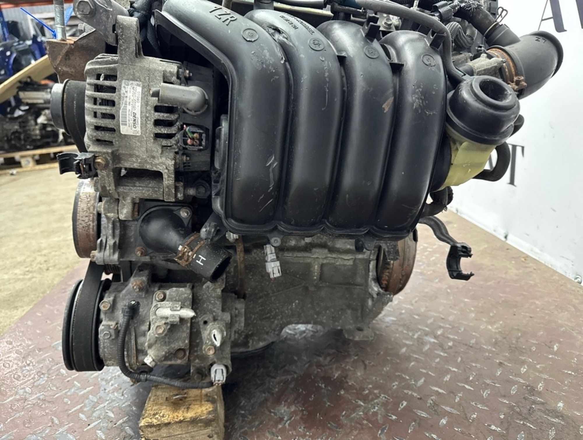 https://gcs.partsauto.market/rn-stockpro.appspot.com/thmbs/84e14ca707935ccb1ed00cae054931e6/b4db34fbd938f302903e452548595f3a/027940cd9e4a409d2ec2c22b52e039c8.jpg