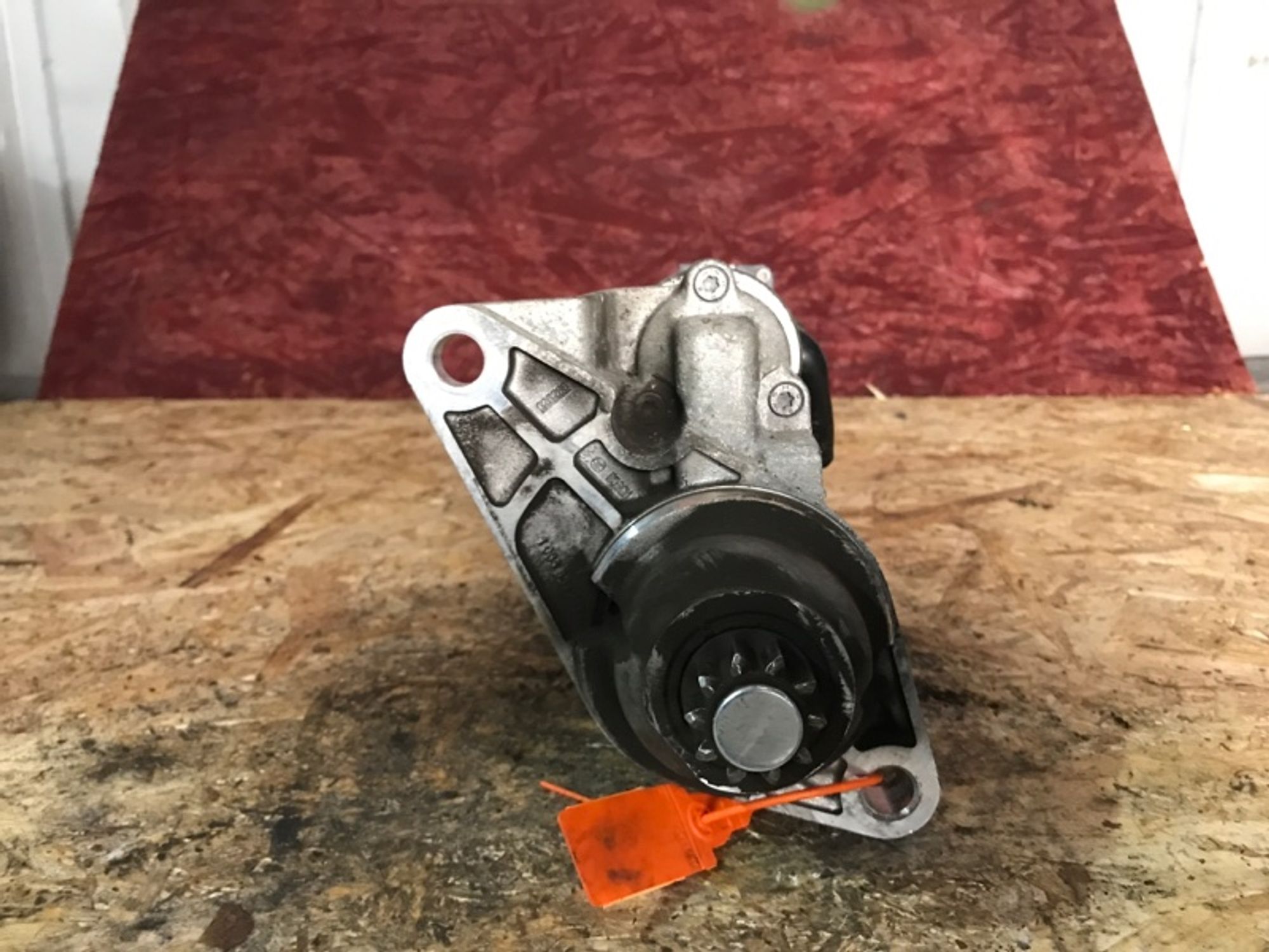 https://gcs.partsauto.market/rn-stockpro.appspot.com/thmbs/84e14ca707935ccb1ed00cae054931e6/dd6a532f50075e681c586b094e5a2865/3f8d8634e329ac70117c82170ac47a38.jpg