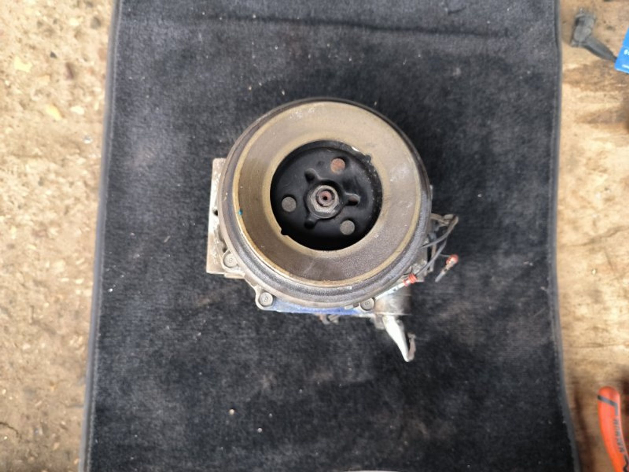 https://gcs.partsauto.market/rn-stockpro.appspot.com/thmbs/84e14ca707935ccb1ed00cae054931e6/ebd363e87131daf0c6dc4d6928ed7d0e/d75eb78b1531995c8a09b5e8ea824405.jpg