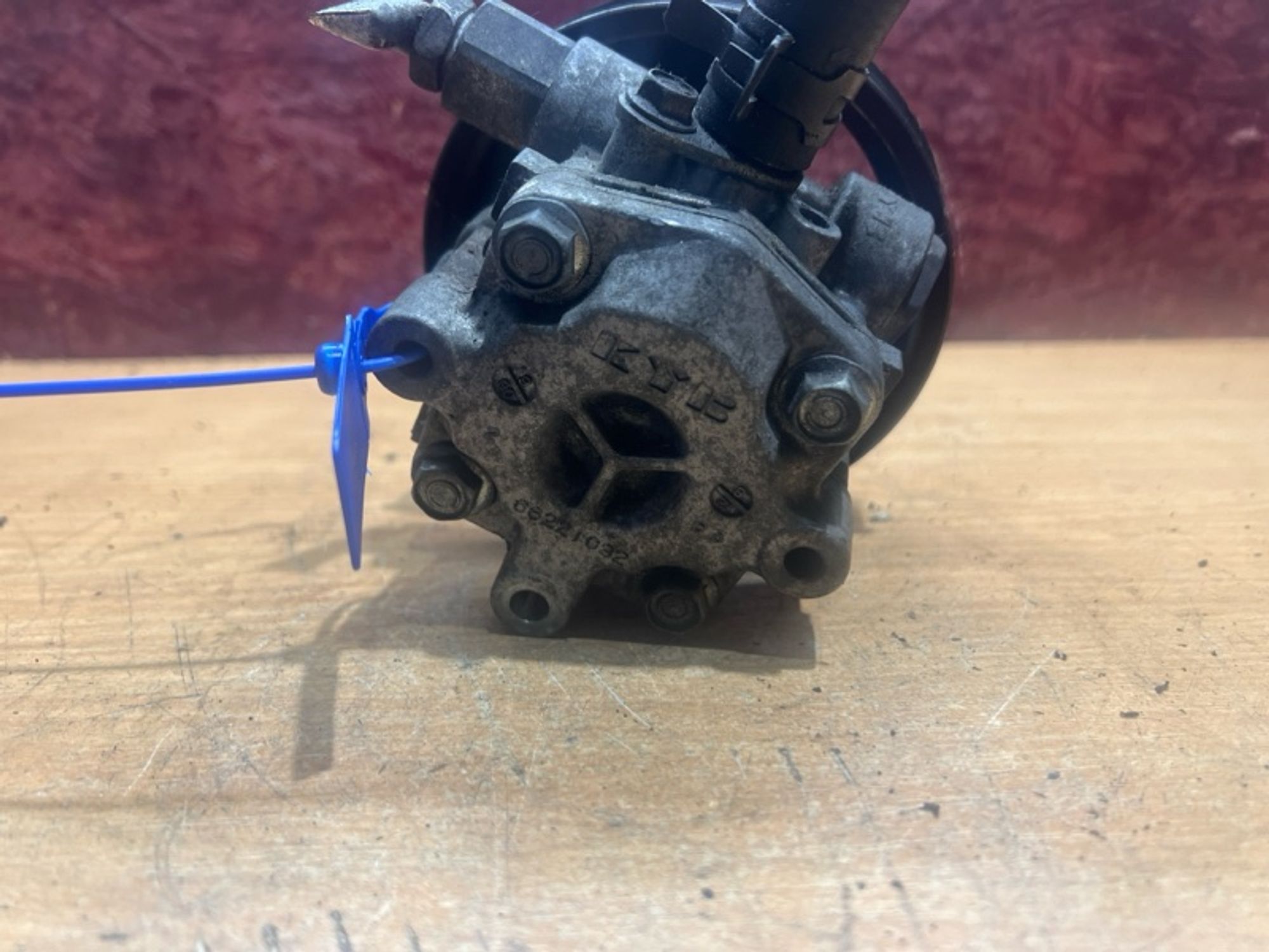https://gcs.partsauto.market/rn-stockpro.appspot.com/thmbs/84e14ca707935ccb1ed00cae054931e6/f486d29d3a02598433dfc73f6495ee39/2d3eb701a0674e85fe2b5af0ebd4937b.jpg