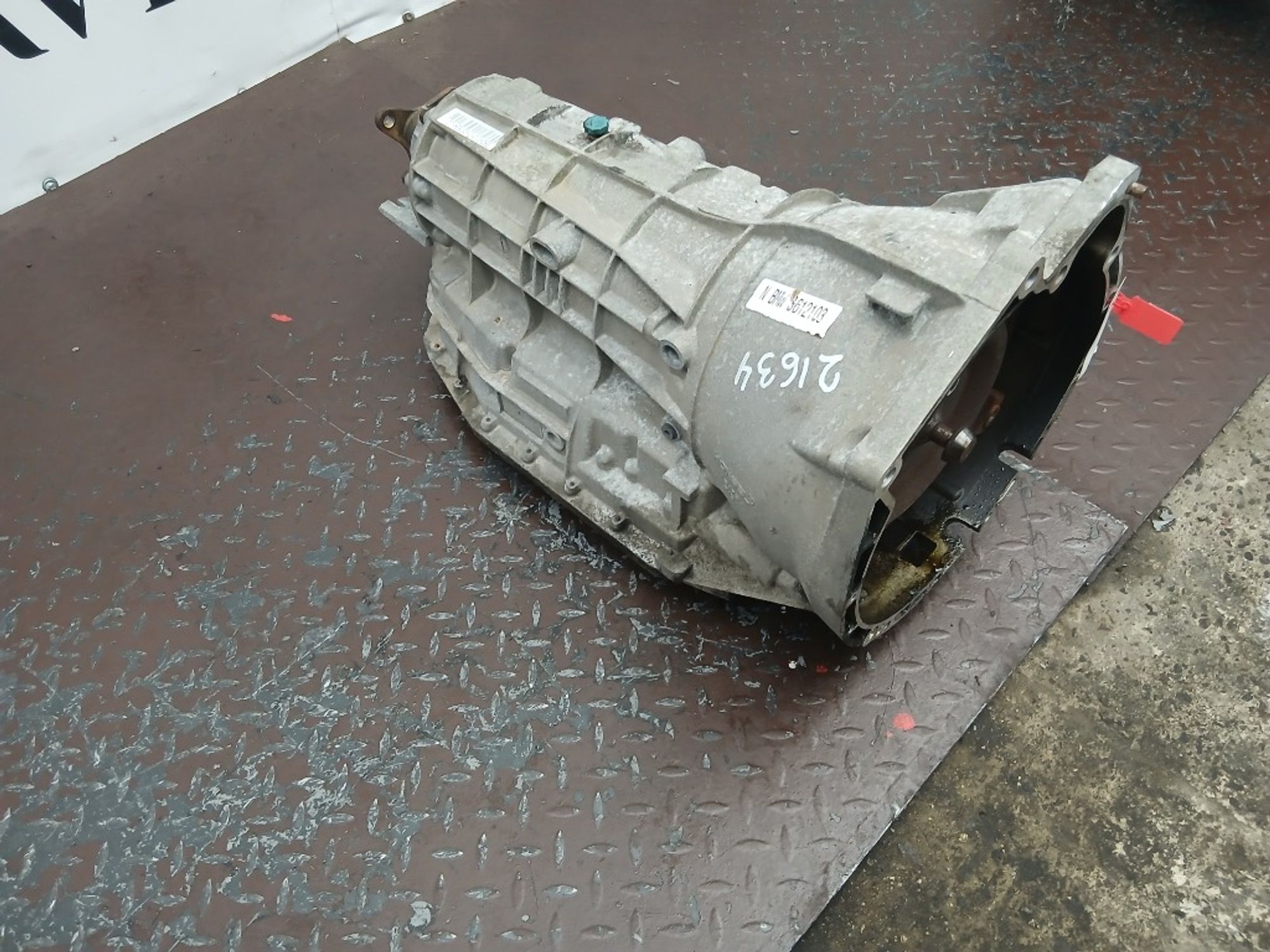 https://gcs.partsauto.market/rn-stockpro.appspot.com/thmbs/84e14ca707935ccb1ed00cae054931e6/ff5005156917031a6d505fae7229d769/1dd4039c2f517b18a37f27e2194bc4ca.jpg