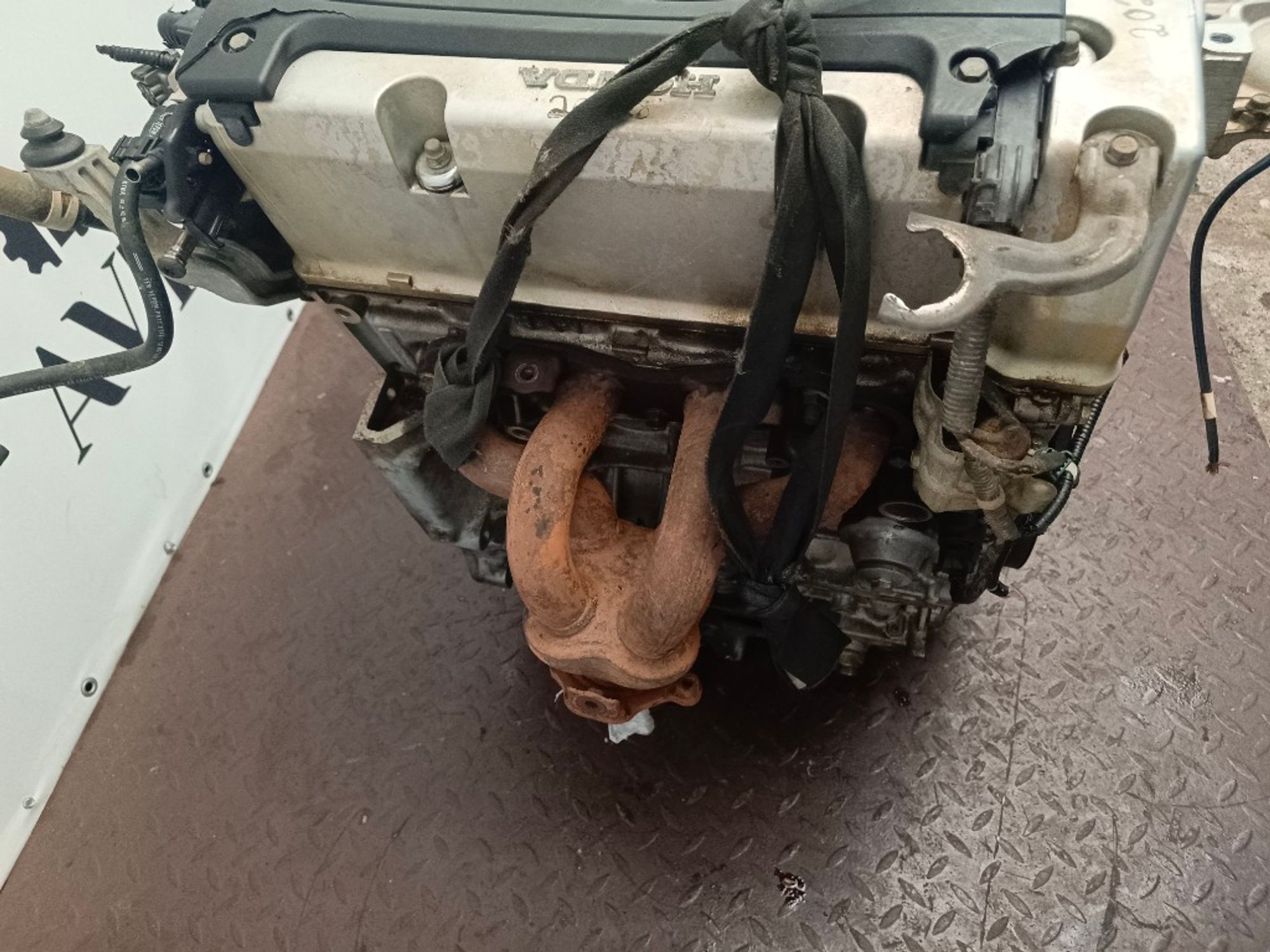 https://gcs.partsauto.market/rn-stockpro.appspot.com/thmbs/a6ee63b7f11669ce0fb71ba137f5059b/d40f059d1aa4ec1c92e274a889d9f220/f2f70de6b41b277bad149b16aa6db911.jpg
