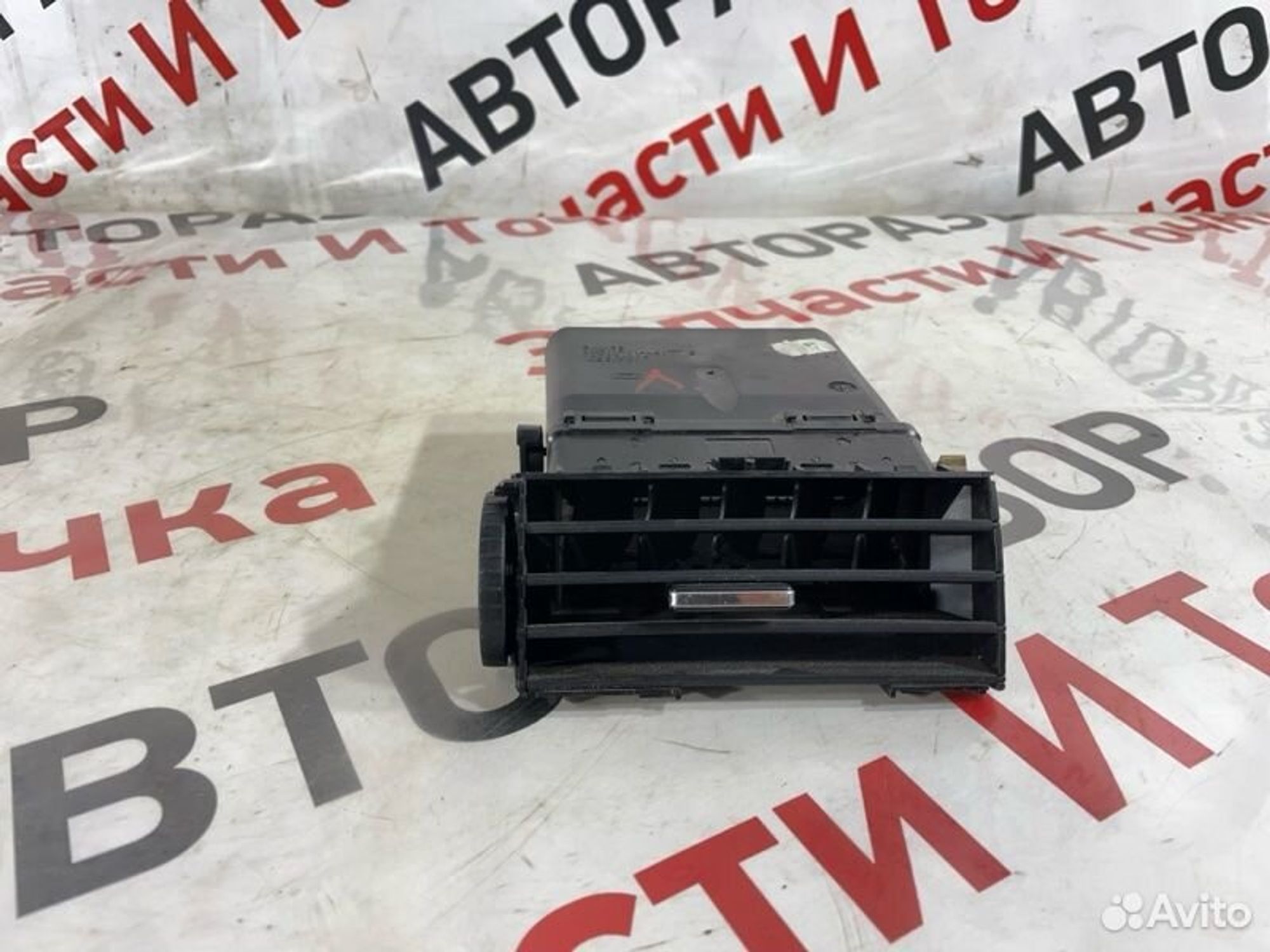 Воздуховод салона левый Ford C-Max C214 2.0L MI4