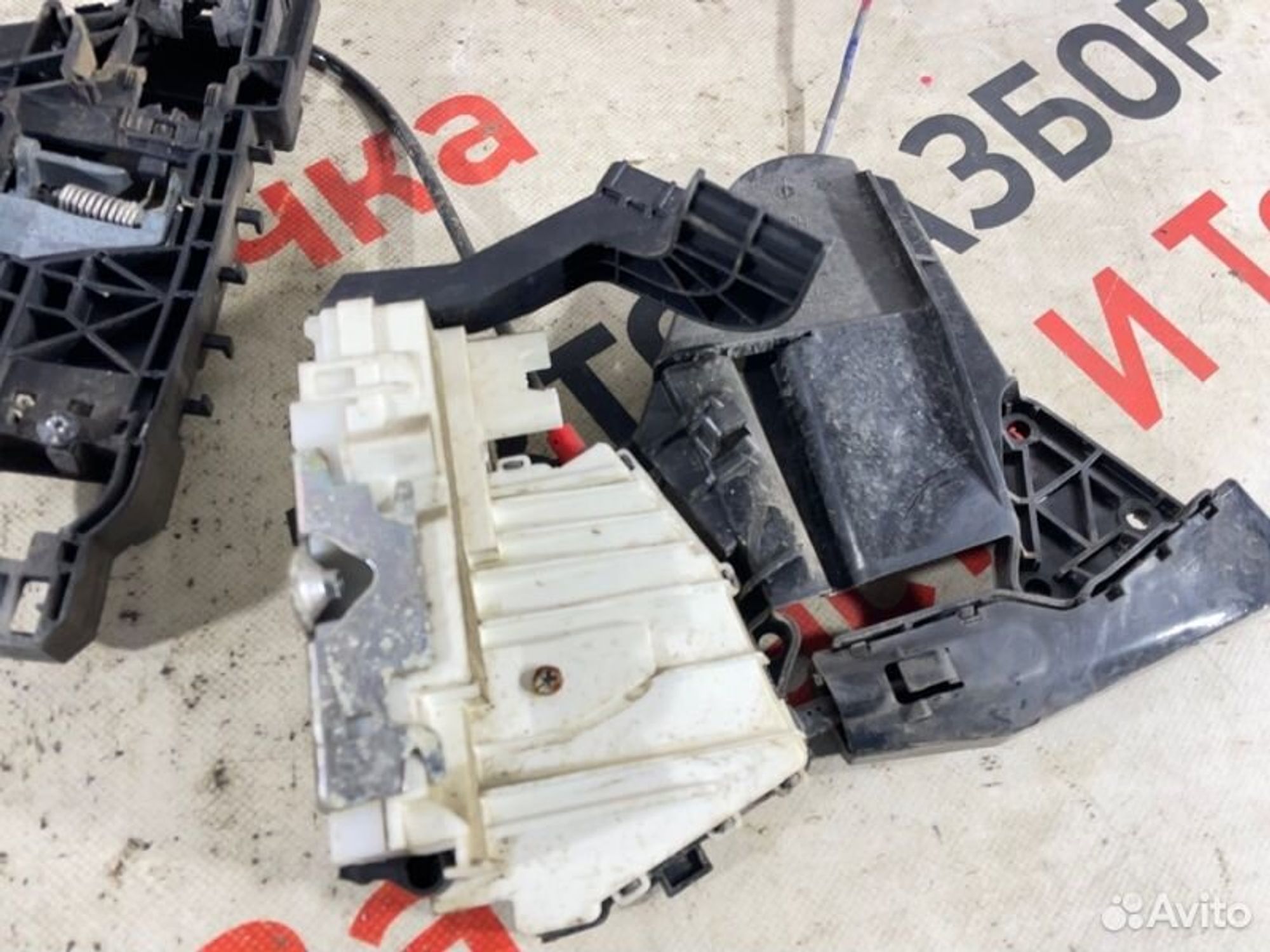 https://gcs.partsauto.market/rn-stockpro.appspot.com/thmbs/afb38d96ab8c9795ecac00e406b21163/0afc701a31a3714431ac13f3bad499b7/a37979a628d84021fa2dfdf23e5f14cd.jpg