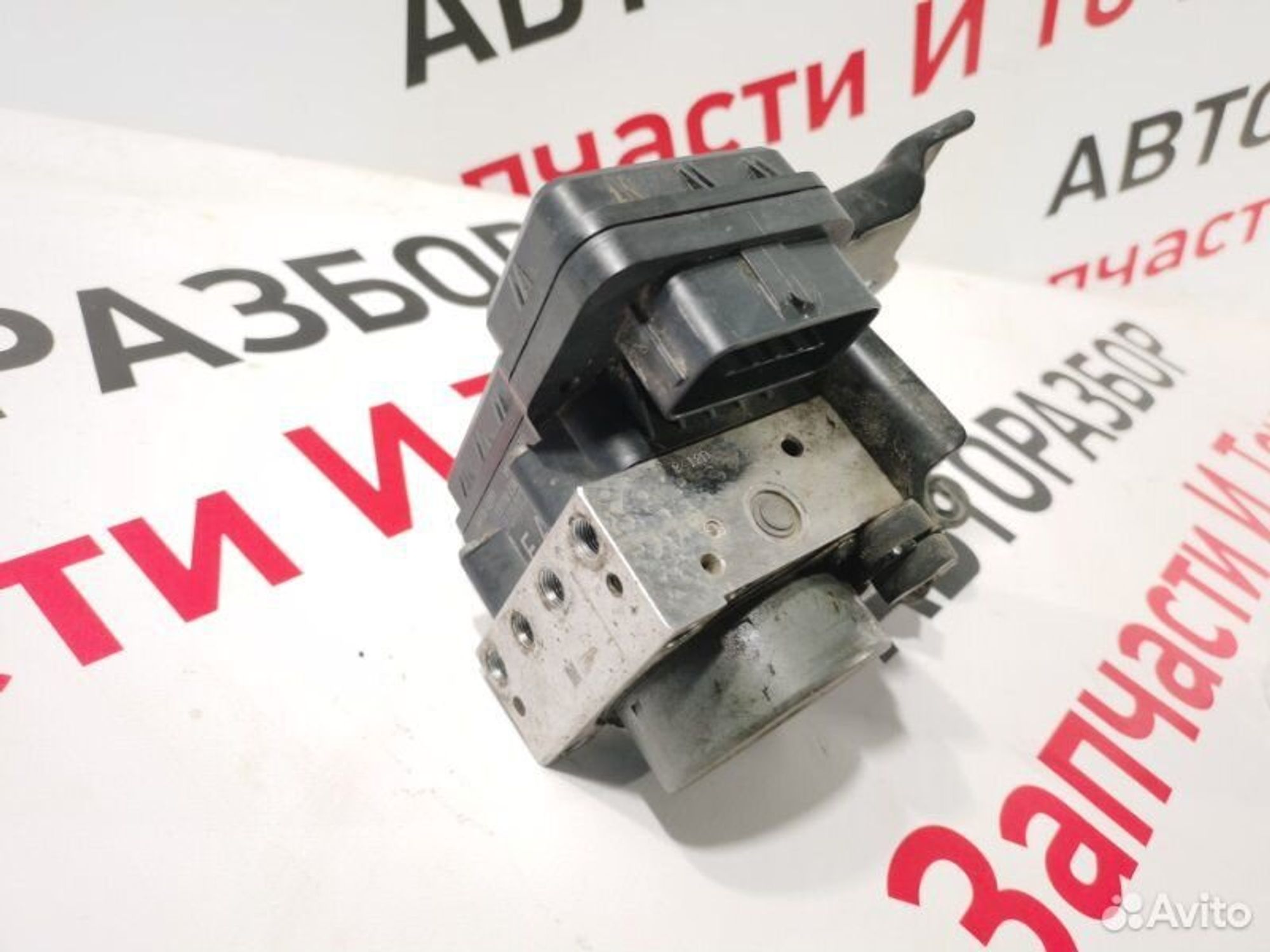 https://gcs.partsauto.market/rn-stockpro.appspot.com/thmbs/afb38d96ab8c9795ecac00e406b21163/0e8b0bdfc56ef788b64994bc80e2b45d/1f18d4022158de00e548f4b618ca881a.jpg
