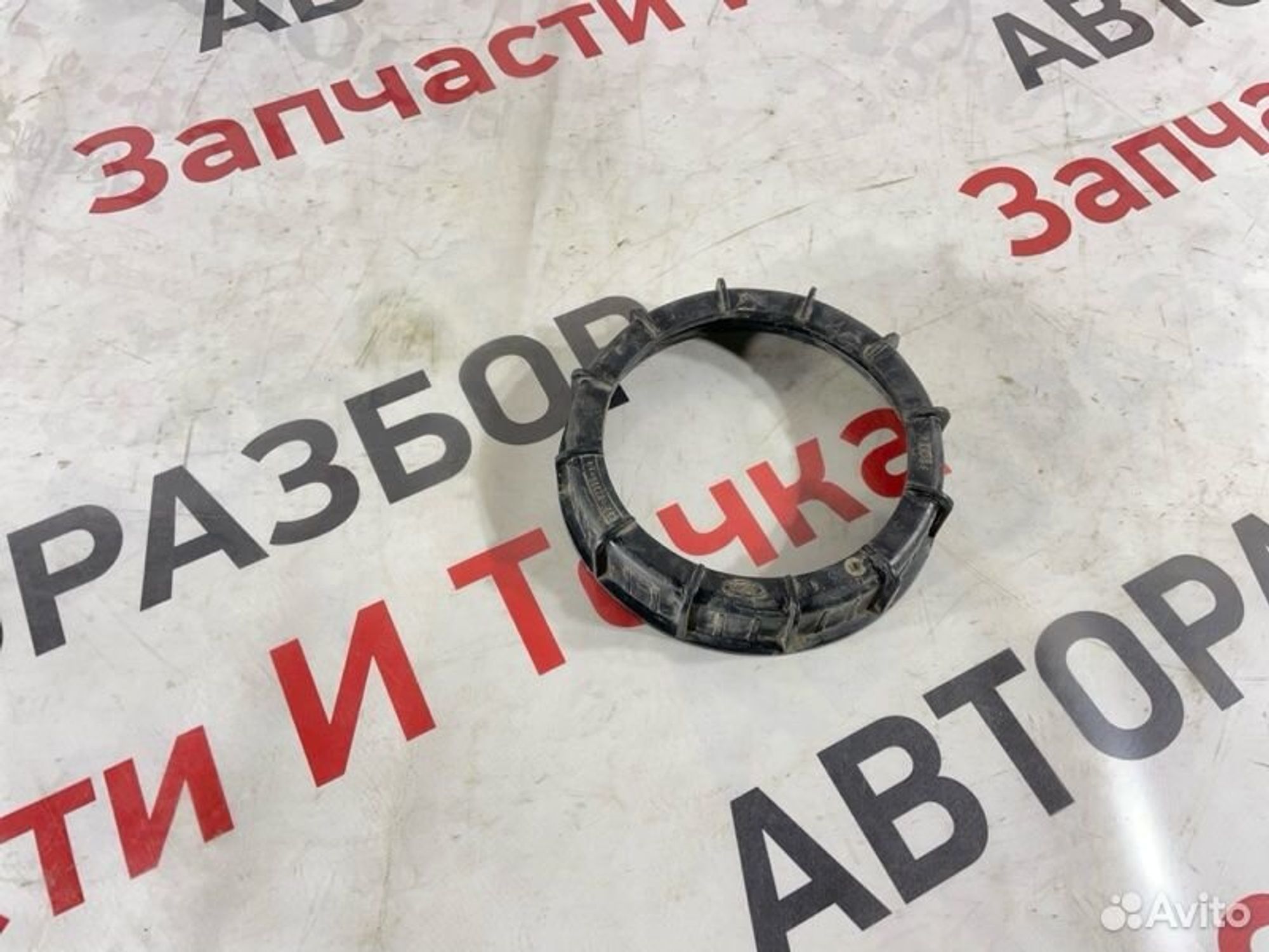 Гайка топливного насоса Ford C-Max C214 2.0L MI4