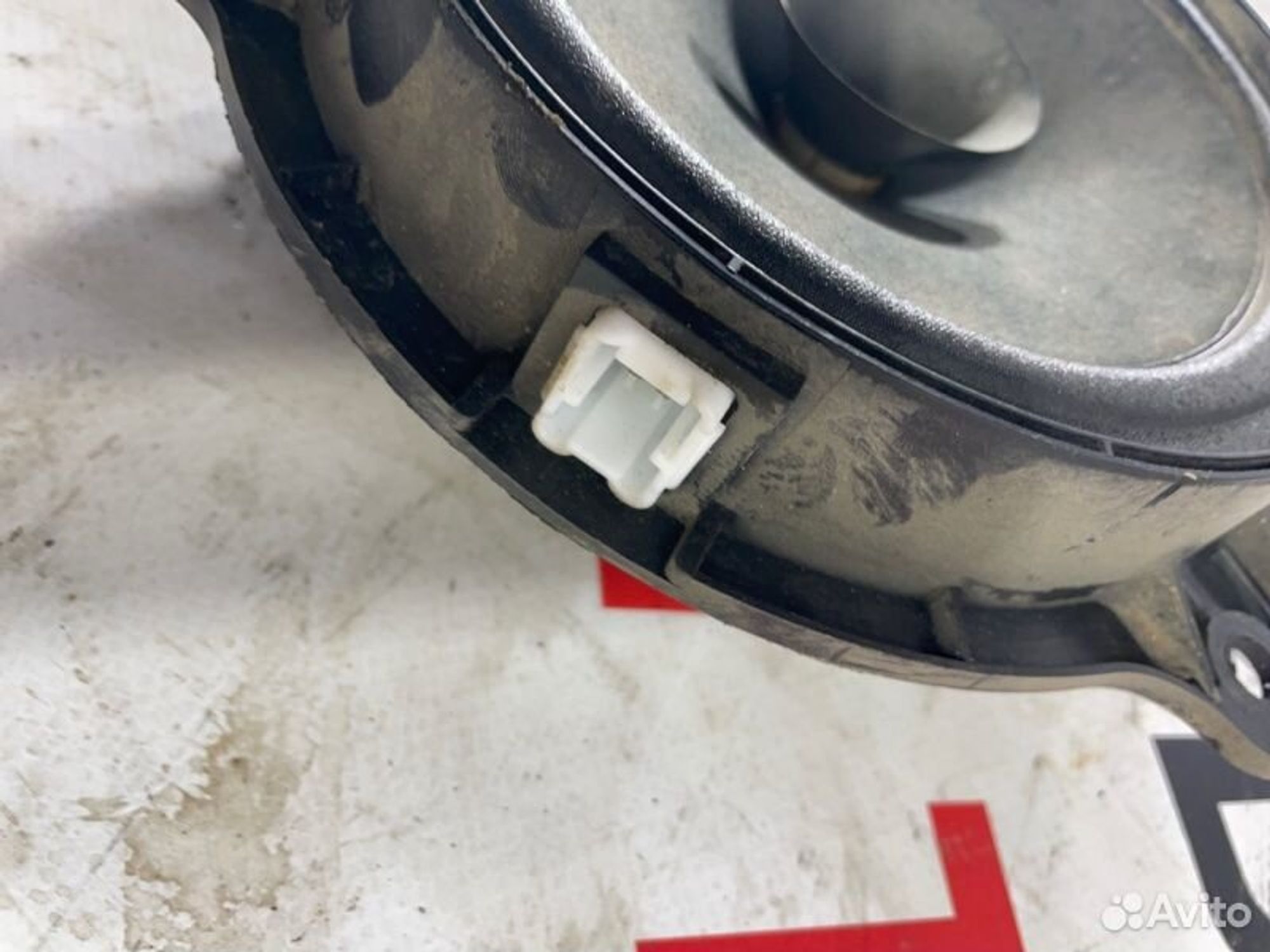 https://gcs.partsauto.market/rn-stockpro.appspot.com/thmbs/afb38d96ab8c9795ecac00e406b21163/1408fe1c3d21d82b3313dc0cdf0978bf/f76c8e60e2408354b53f3889646784f4.jpg