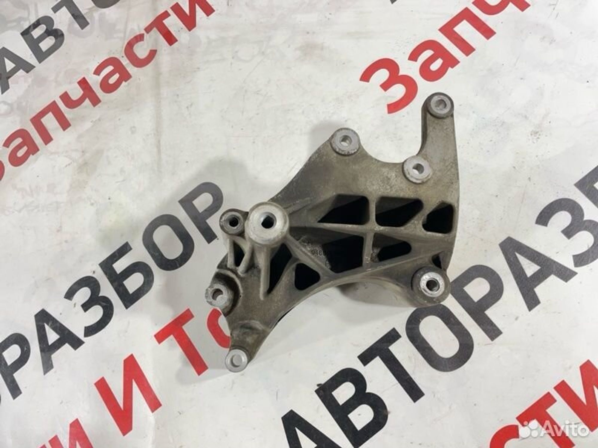 Кронштейн гидроусилителя руля Mitsubishi Lancer