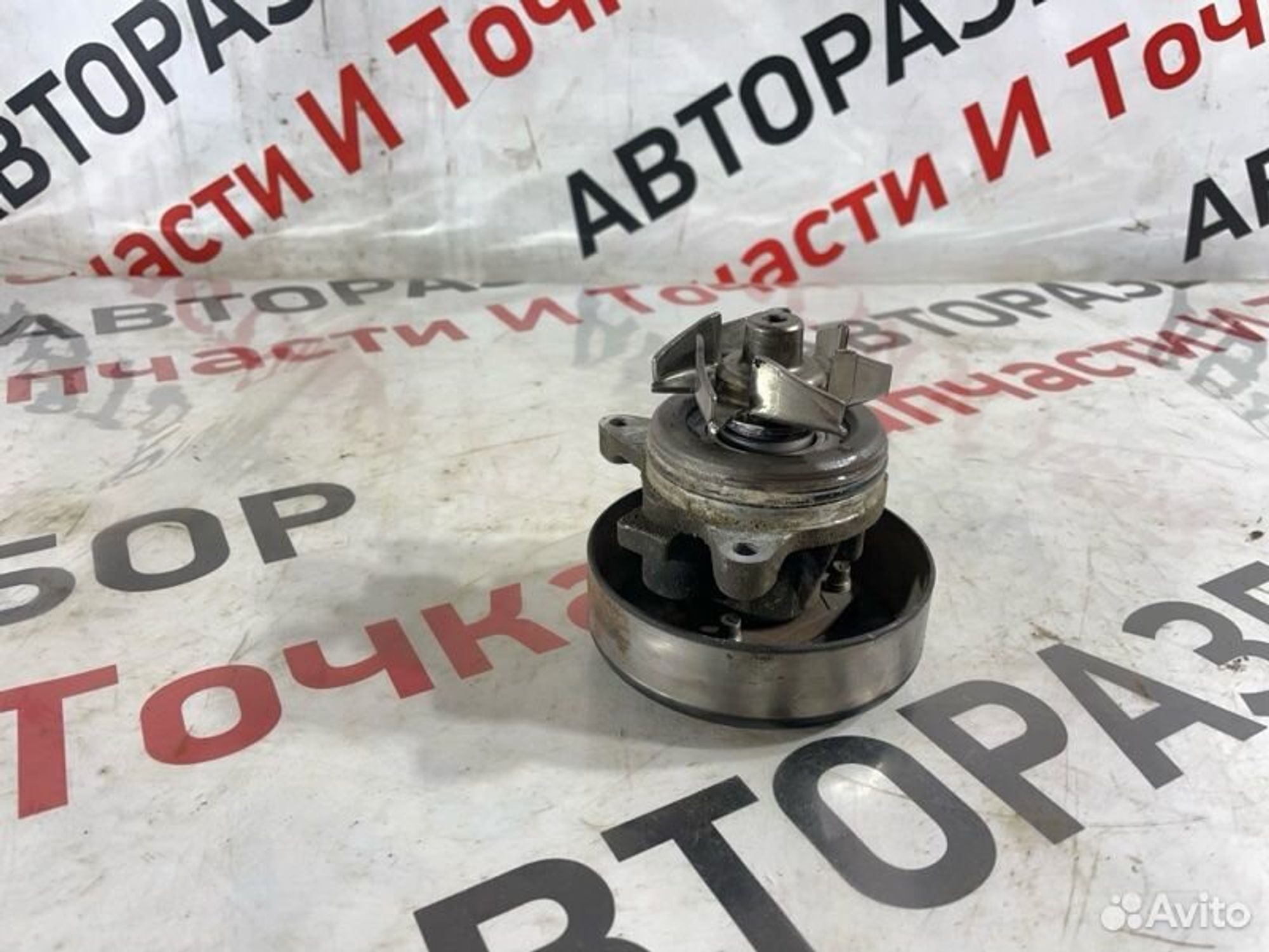 Помпа Ford C-Max C214 2.0L MI4 2006