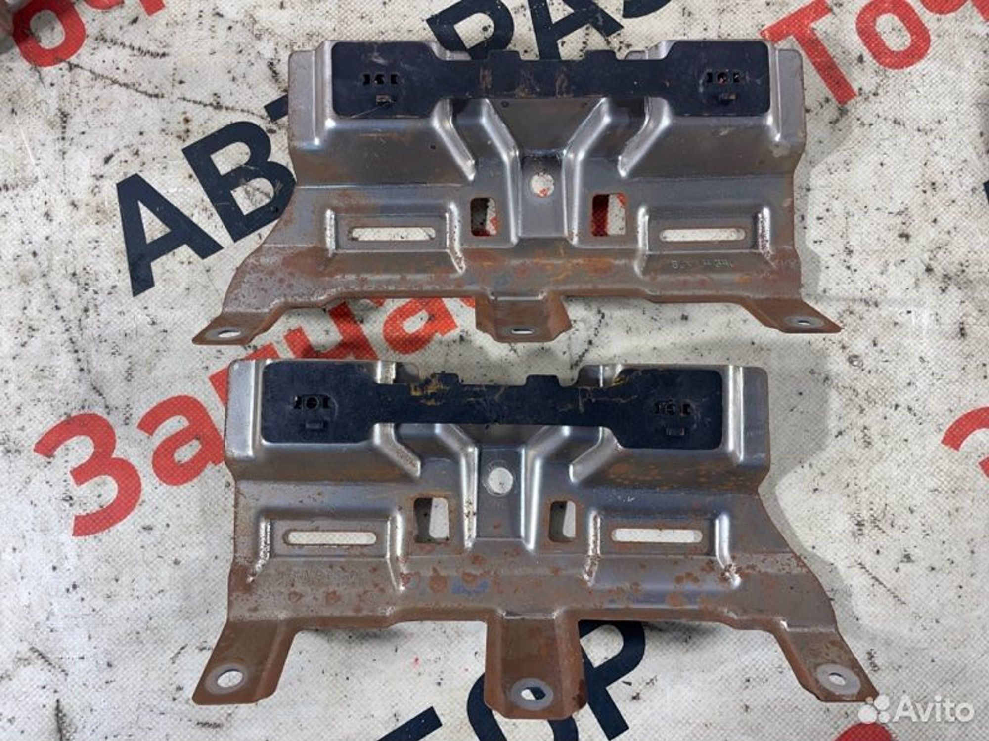 https://gcs.partsauto.market/rn-stockpro.appspot.com/thmbs/afb38d96ab8c9795ecac00e406b21163/2b48425482e20f949397a6b4224c7e2a/5b088fd57e84571046c35a0a2a58a52f.jpg