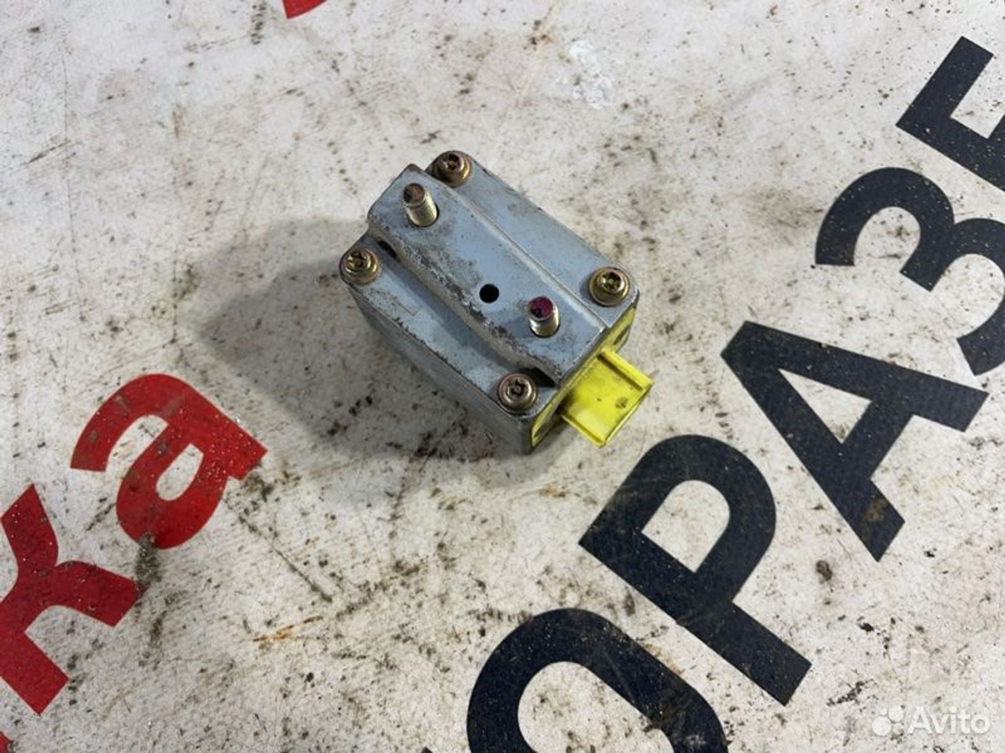 https://gcs.partsauto.market/rn-stockpro.appspot.com/thmbs/afb38d96ab8c9795ecac00e406b21163/31309a4b8423a395b145fad7176629aa/4c2aa1af5d30b4add210f95bbc50a40c.jpg