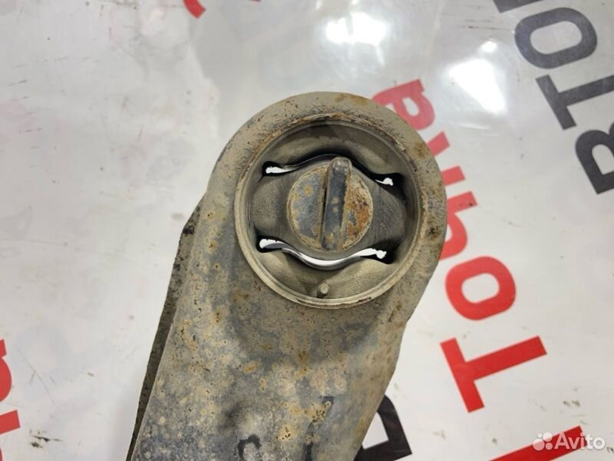 https://gcs.partsauto.market/rn-stockpro.appspot.com/thmbs/afb38d96ab8c9795ecac00e406b21163/3399ebc2864152d231ee4734416648cb/948286c0b8978578a977c0a2b06658e0.jpg
