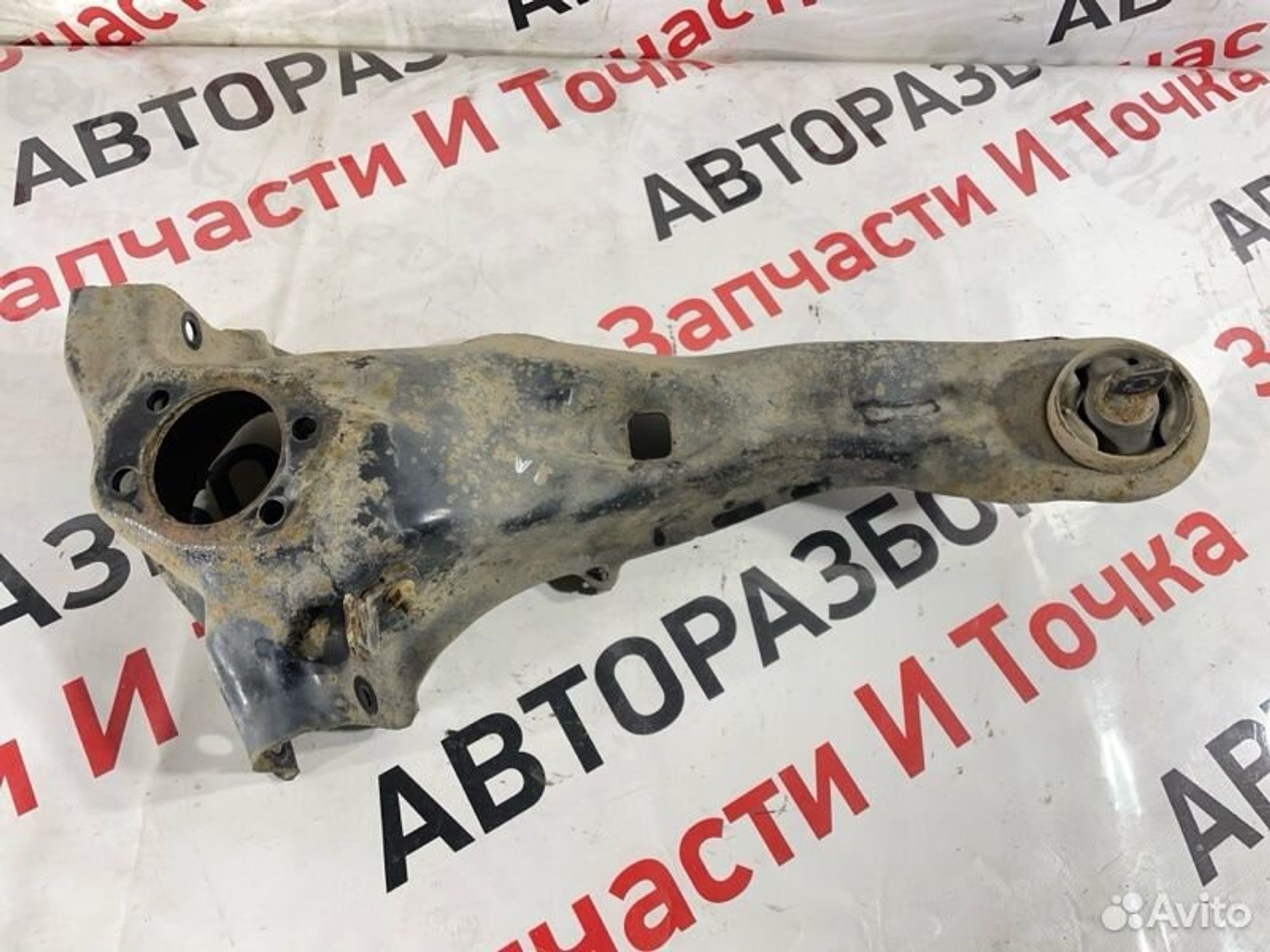Рычаг подвески задний левый Mitsubishi Lancer