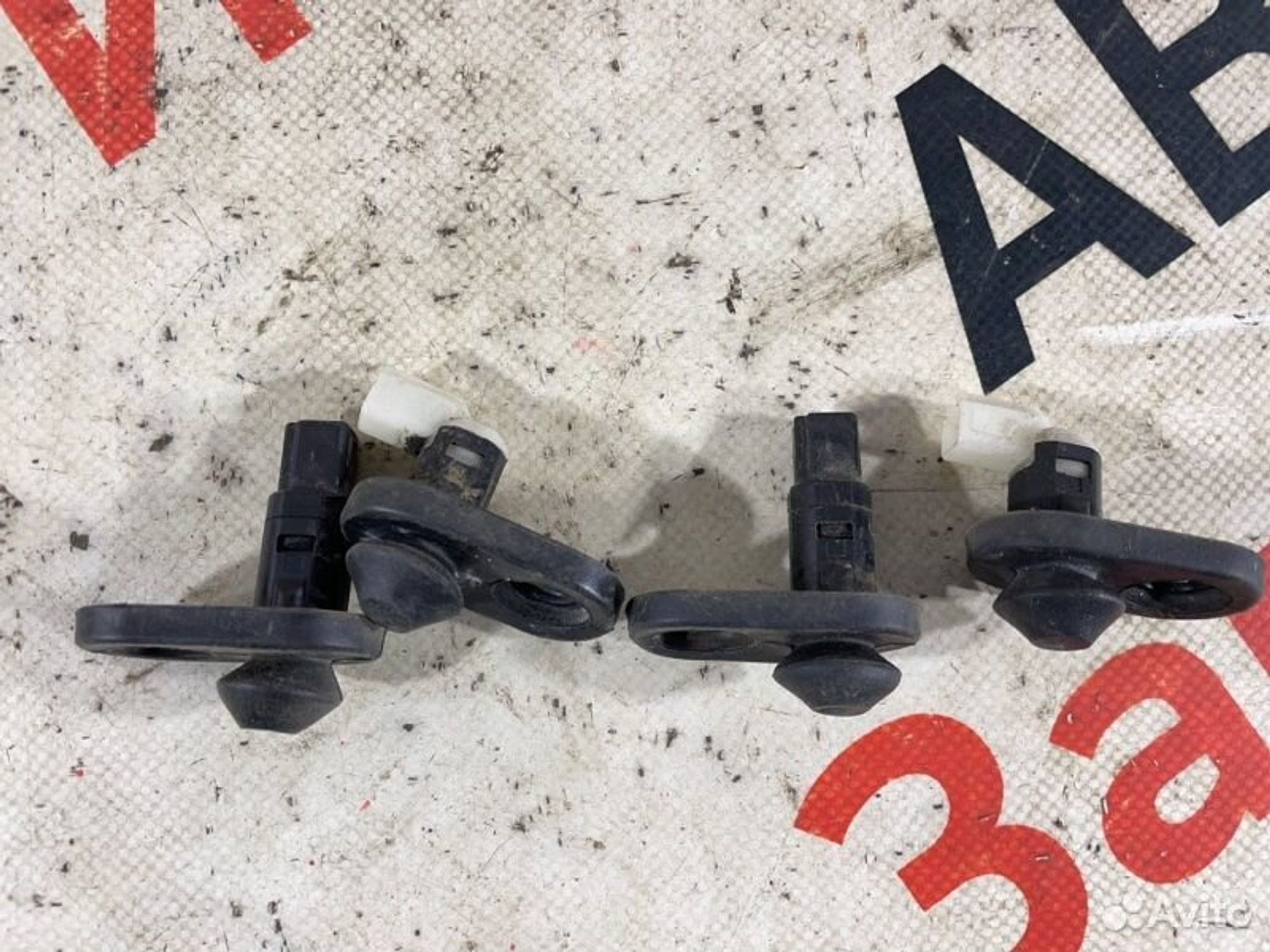 https://gcs.partsauto.market/rn-stockpro.appspot.com/thmbs/afb38d96ab8c9795ecac00e406b21163/35e36d45a12190aebc7fb73107c9c4d6/9d3f299ab0bf6a471d413f5180070155.jpg
