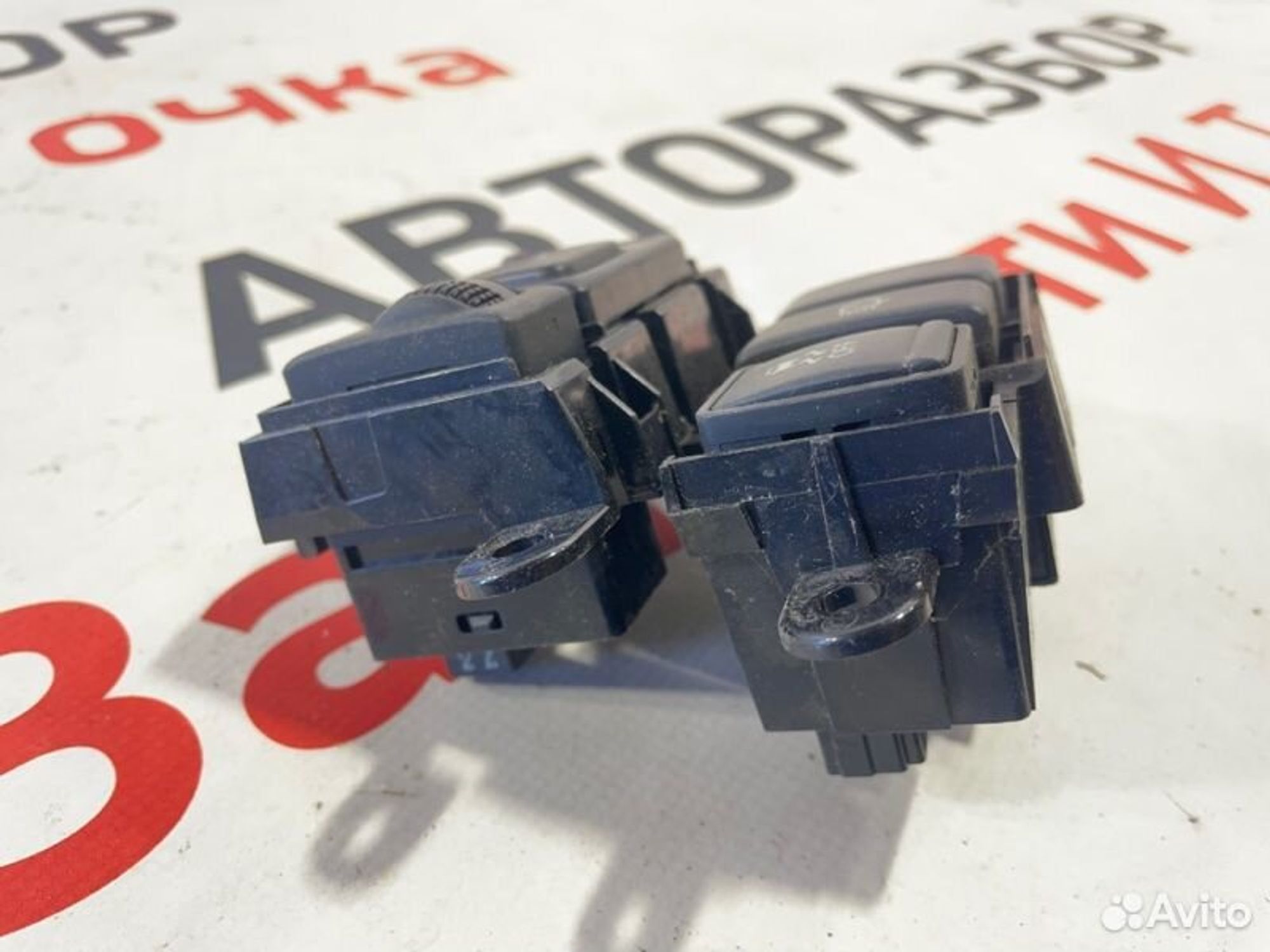 https://gcs.partsauto.market/rn-stockpro.appspot.com/thmbs/afb38d96ab8c9795ecac00e406b21163/39d399f5cfdeb96b3008c28e939bd3d8/9f7f61a56b673edf6caf65975309ab2c.jpg
