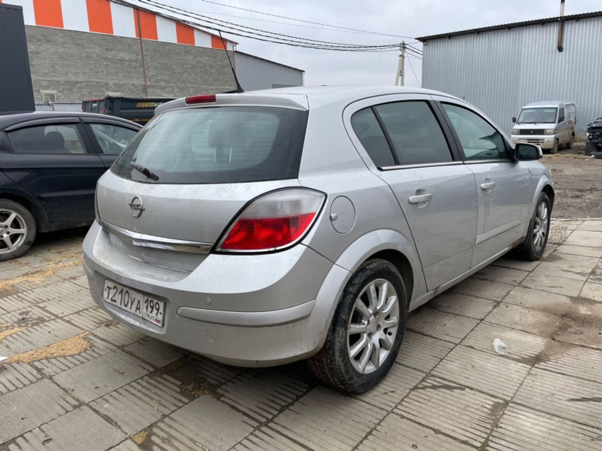 https://gcs.partsauto.market/rn-stockpro.appspot.com/thmbs/afb38d96ab8c9795ecac00e406b21163/3fa4f3fcee5d920379551a65dceafa9c/d465bc187bd57cd5946db9eb108e2e8e.jpg