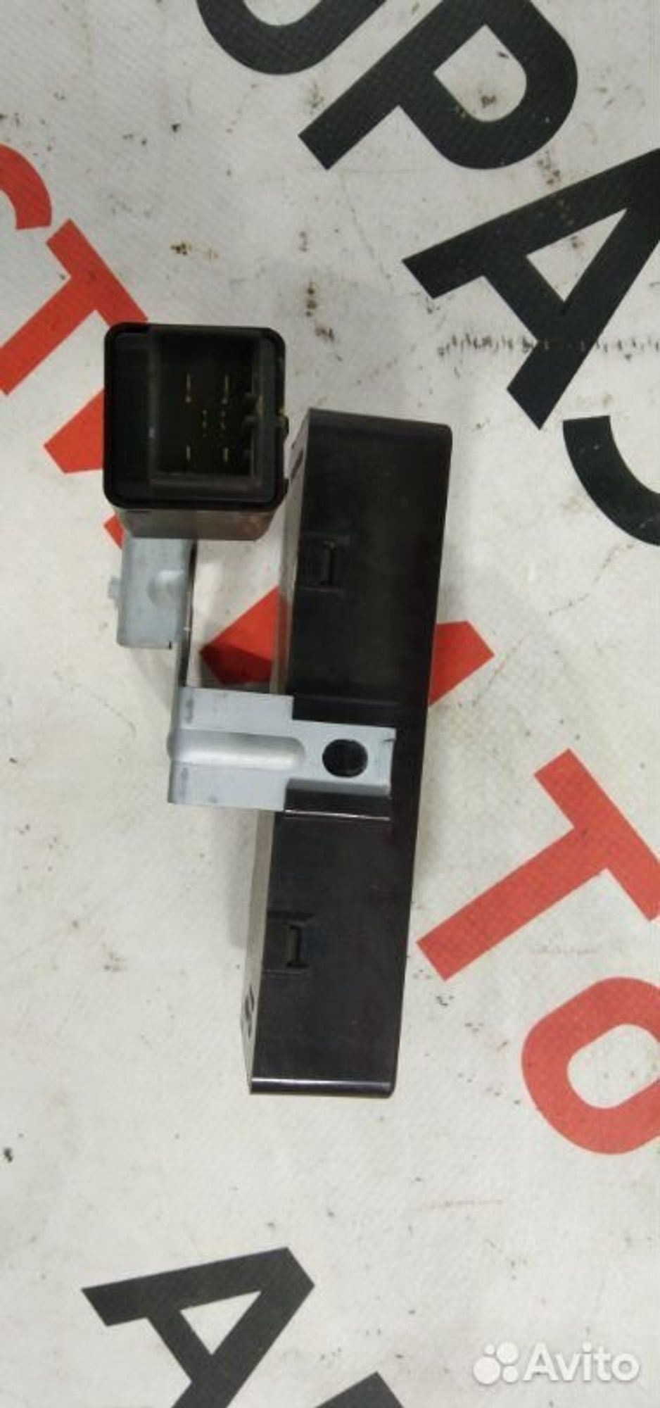 https://gcs.partsauto.market/rn-stockpro.appspot.com/thmbs/afb38d96ab8c9795ecac00e406b21163/482d51af2943ba2435baf280bf5356f3/070f854b86d73a4a2e44c2251cb7b293.jpg