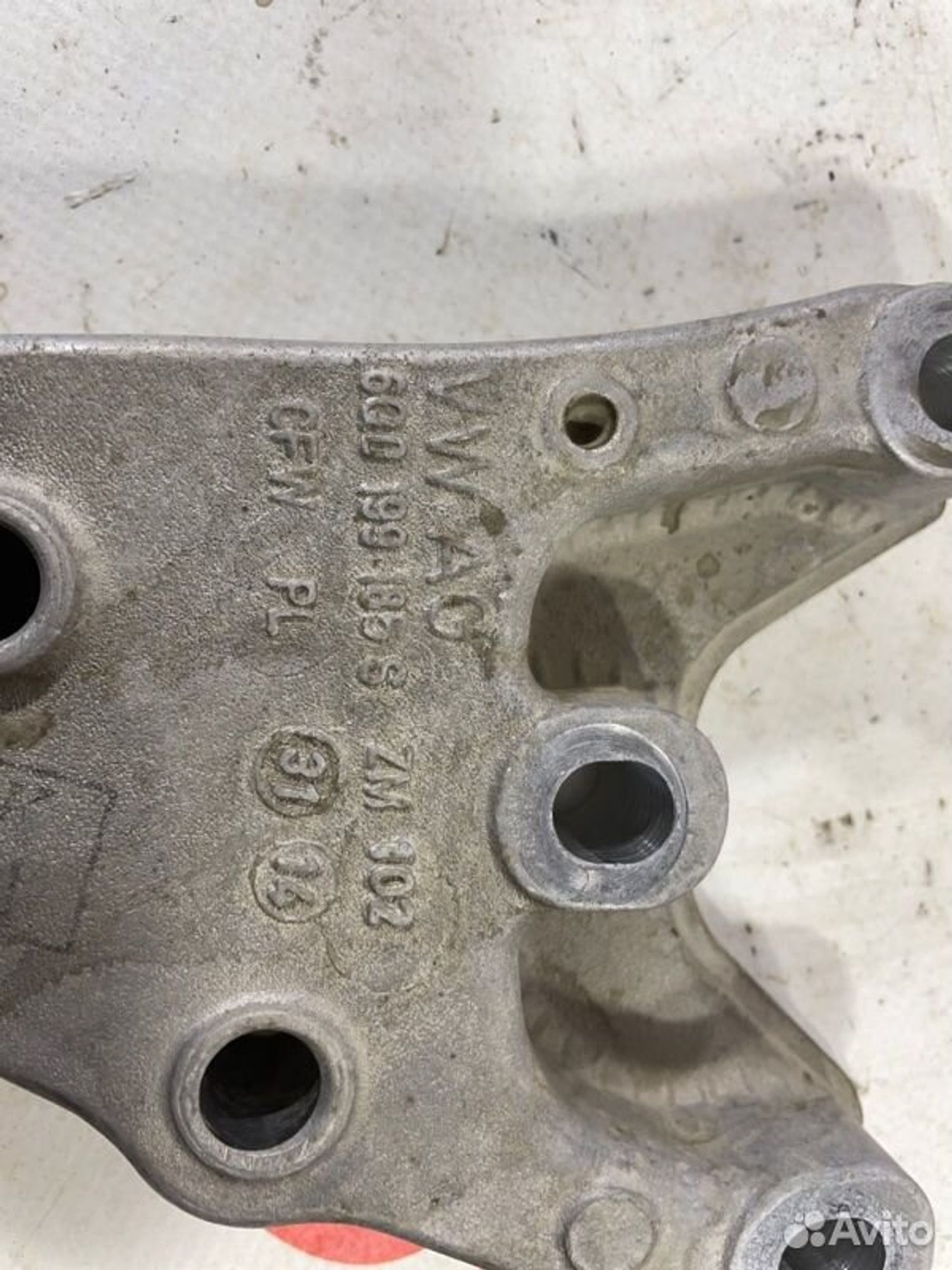 https://gcs.partsauto.market/rn-stockpro.appspot.com/thmbs/afb38d96ab8c9795ecac00e406b21163/4996579594d28f17b67103519e4359f2/175fe9319d9a7e676479b83d2e04c0d8.jpg
