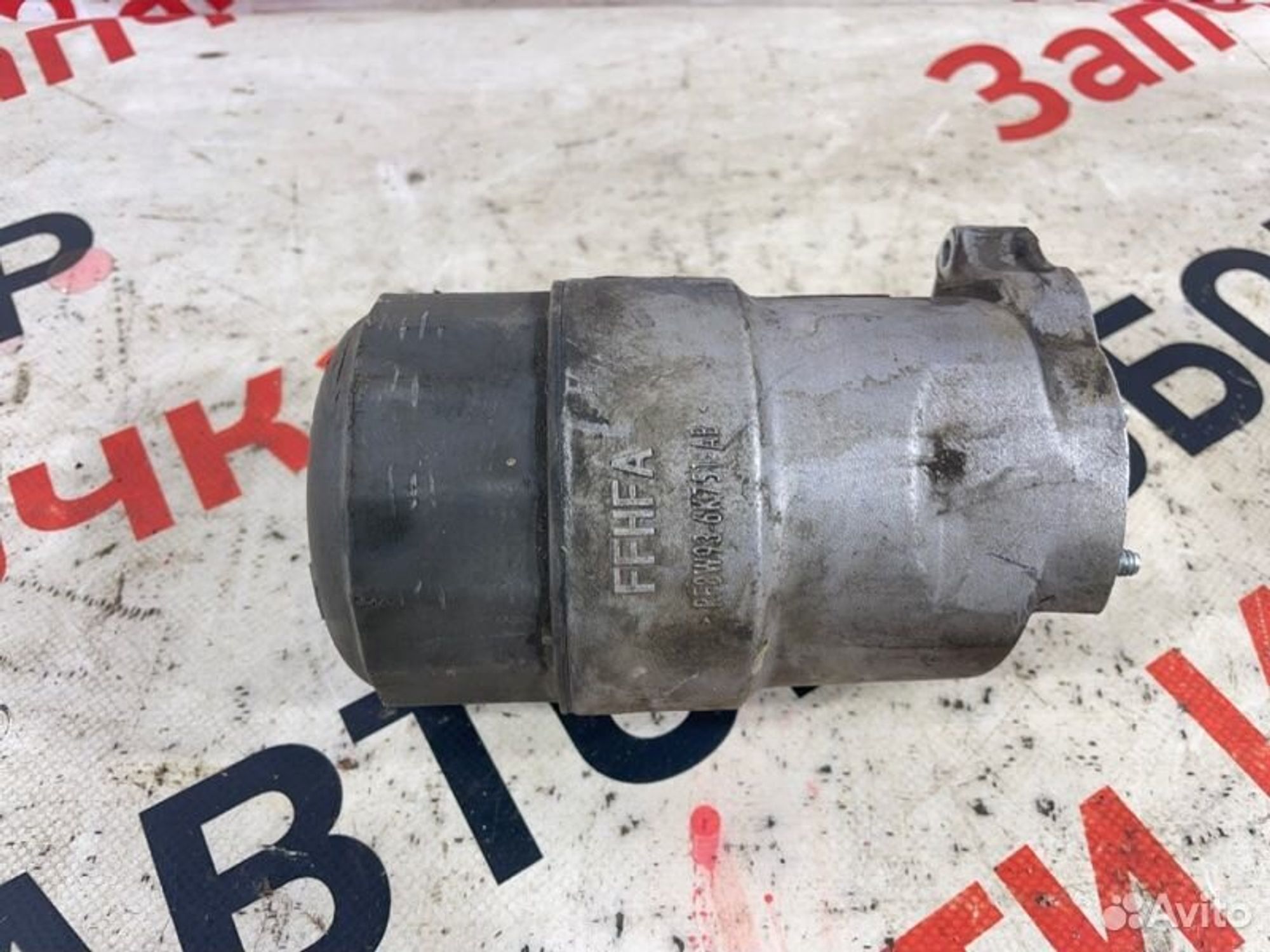 https://gcs.partsauto.market/rn-stockpro.appspot.com/thmbs/afb38d96ab8c9795ecac00e406b21163/4f73f07e181d600eb5067e746979d28c/412f914026eceb9f4f23195ed2c5b844.jpg