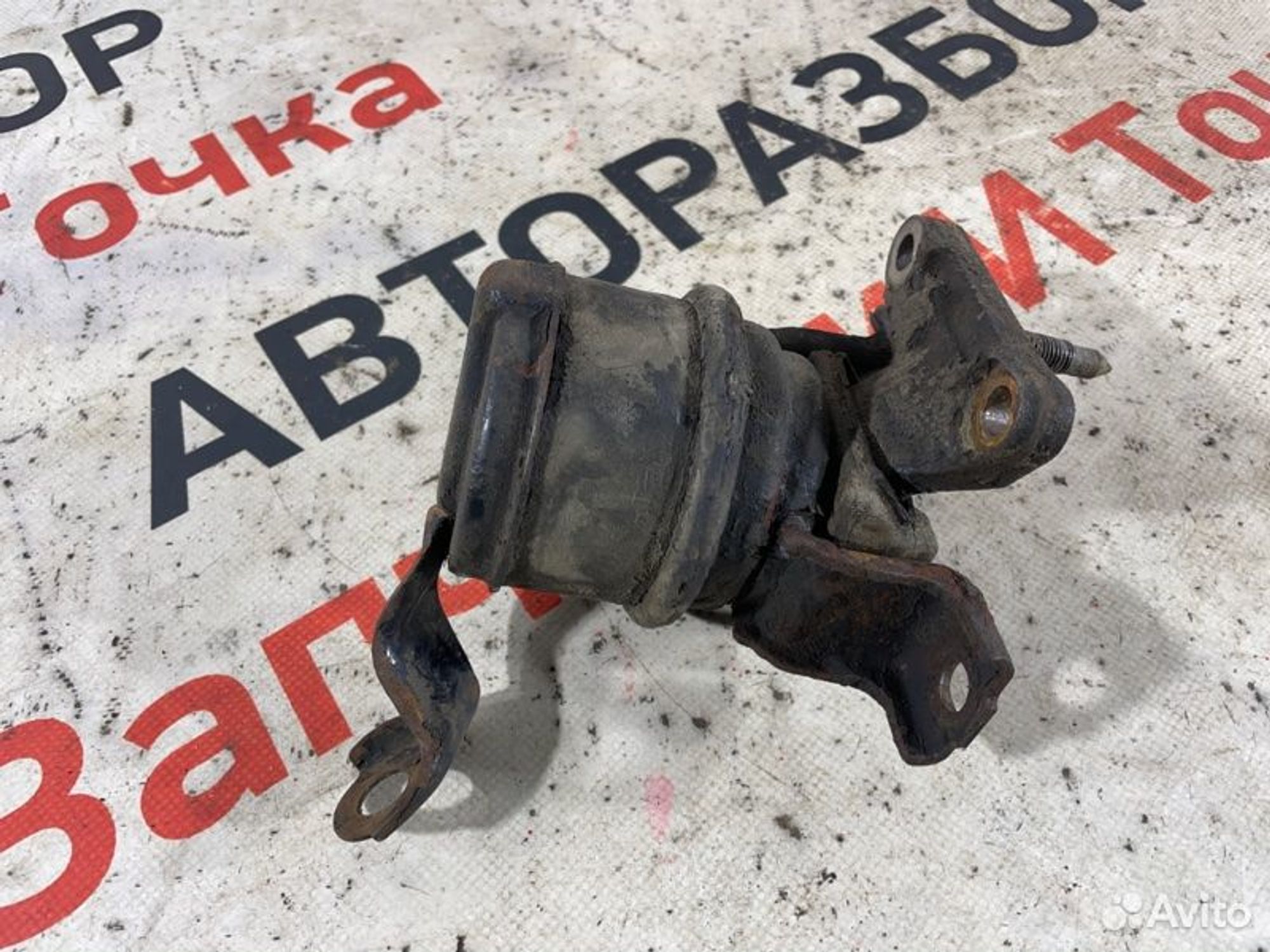 https://gcs.partsauto.market/rn-stockpro.appspot.com/thmbs/afb38d96ab8c9795ecac00e406b21163/58e0d231592358b00e5130e498197fd0/a86437812af48251a8dc8d936053d423.jpg