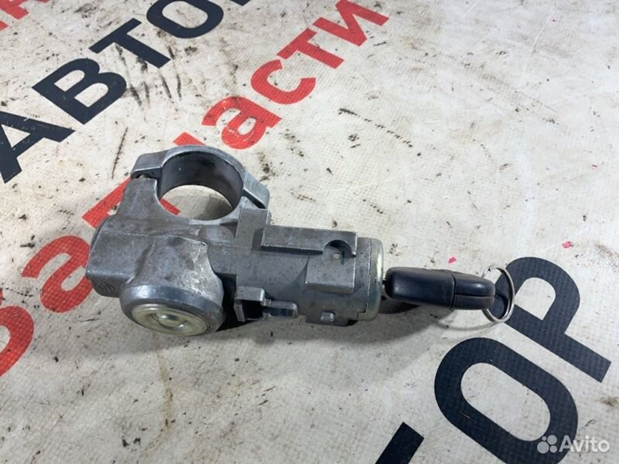 https://gcs.partsauto.market/rn-stockpro.appspot.com/thmbs/afb38d96ab8c9795ecac00e406b21163/5aa8048b37c5976aac8b87d15bfbaae9/0bf91df11738c101138e626b294b5c1d.jpg