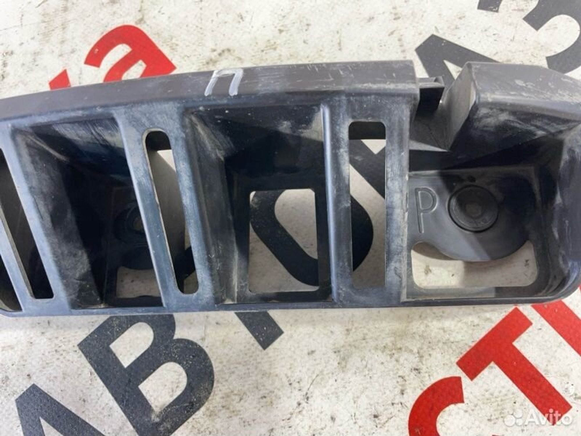 https://gcs.partsauto.market/rn-stockpro.appspot.com/thmbs/afb38d96ab8c9795ecac00e406b21163/5fbf4f4238fedc9a2411ae96bee95348/5944cebf717c368ff23048eb6a8d698a.jpg