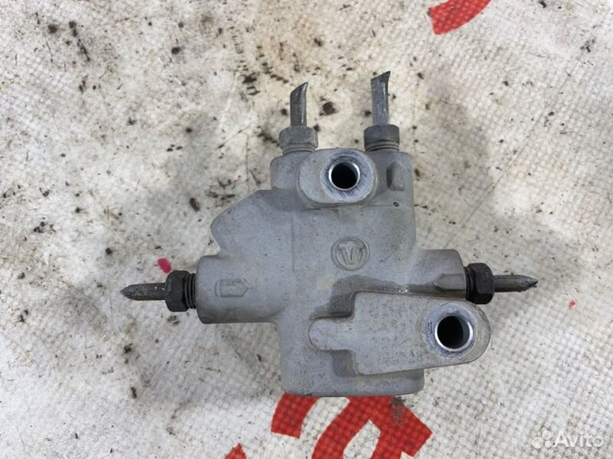 https://gcs.partsauto.market/rn-stockpro.appspot.com/thmbs/afb38d96ab8c9795ecac00e406b21163/73f6dc575fde3a2a8ce7e8766af9430b/2c5aa1dd9b8010f343ed6a96173cf7db.jpg
