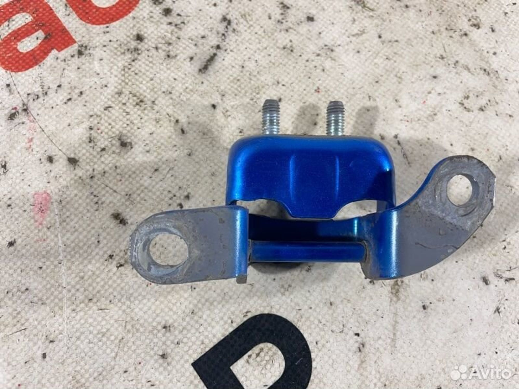 https://gcs.partsauto.market/rn-stockpro.appspot.com/thmbs/afb38d96ab8c9795ecac00e406b21163/78b328d3d9cd662b9fa7877d1dcc7c43/1084f00bc363bef383cd841fcbb9f388.jpg